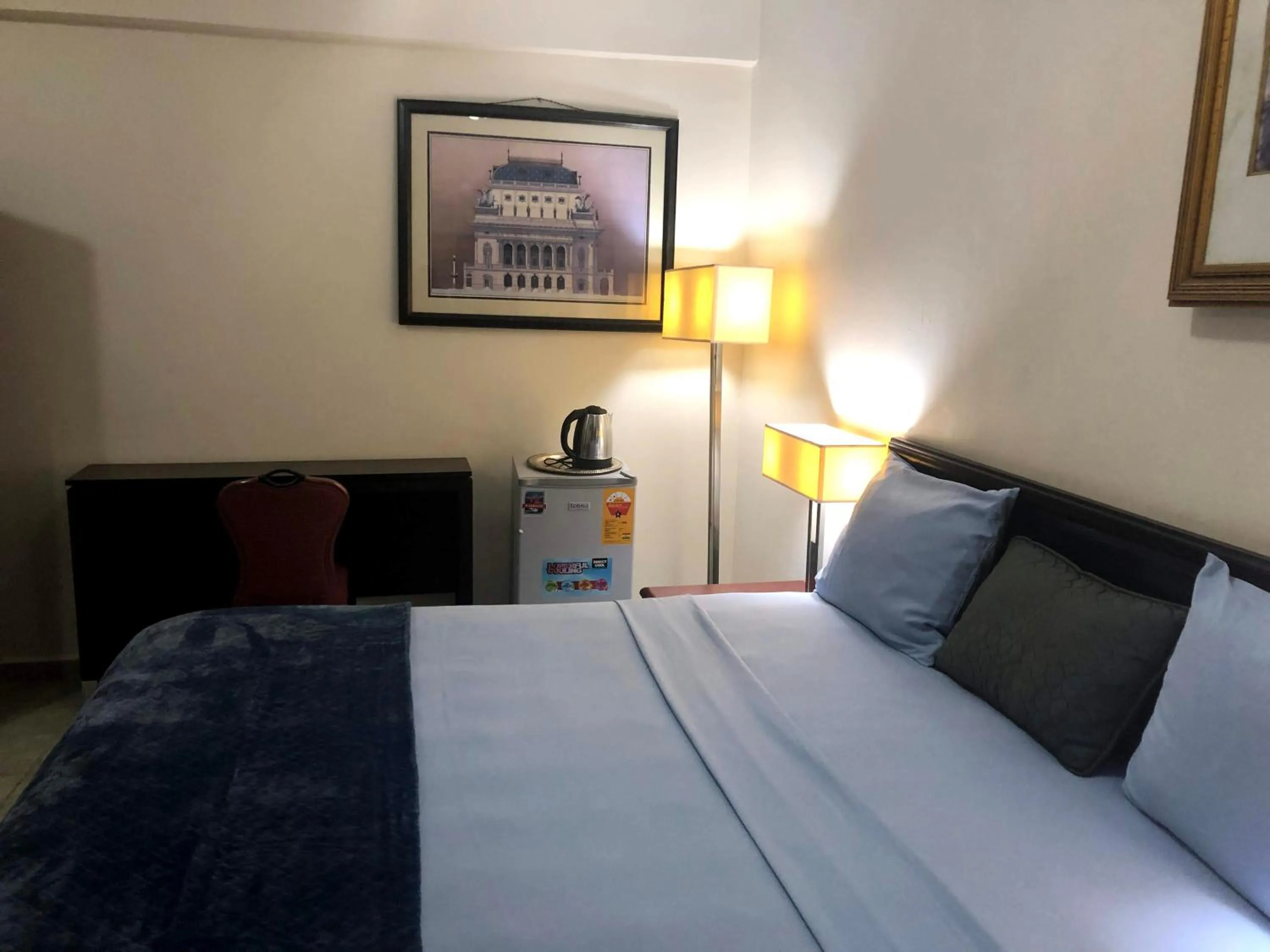 Bedroom, Bed in HOTEL MALLIKA COMPANY, SL