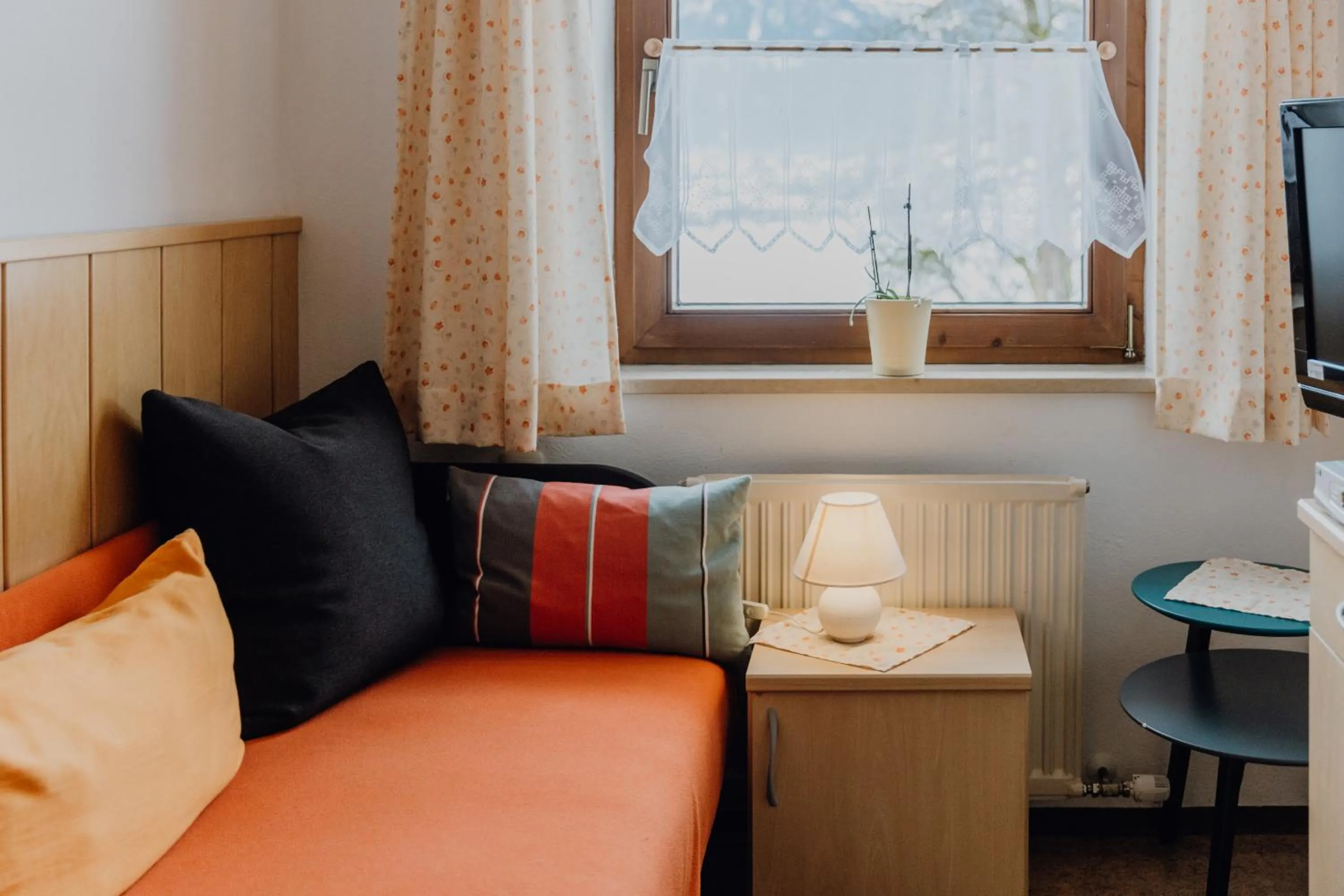 Communal lounge/ TV room in Ferienwohnung Inge Gapp
