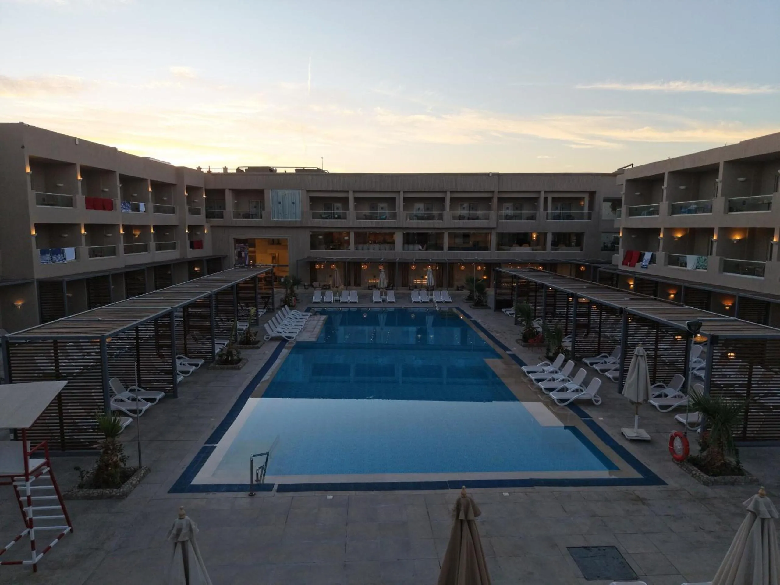 Sea Beach Edge By Rotana