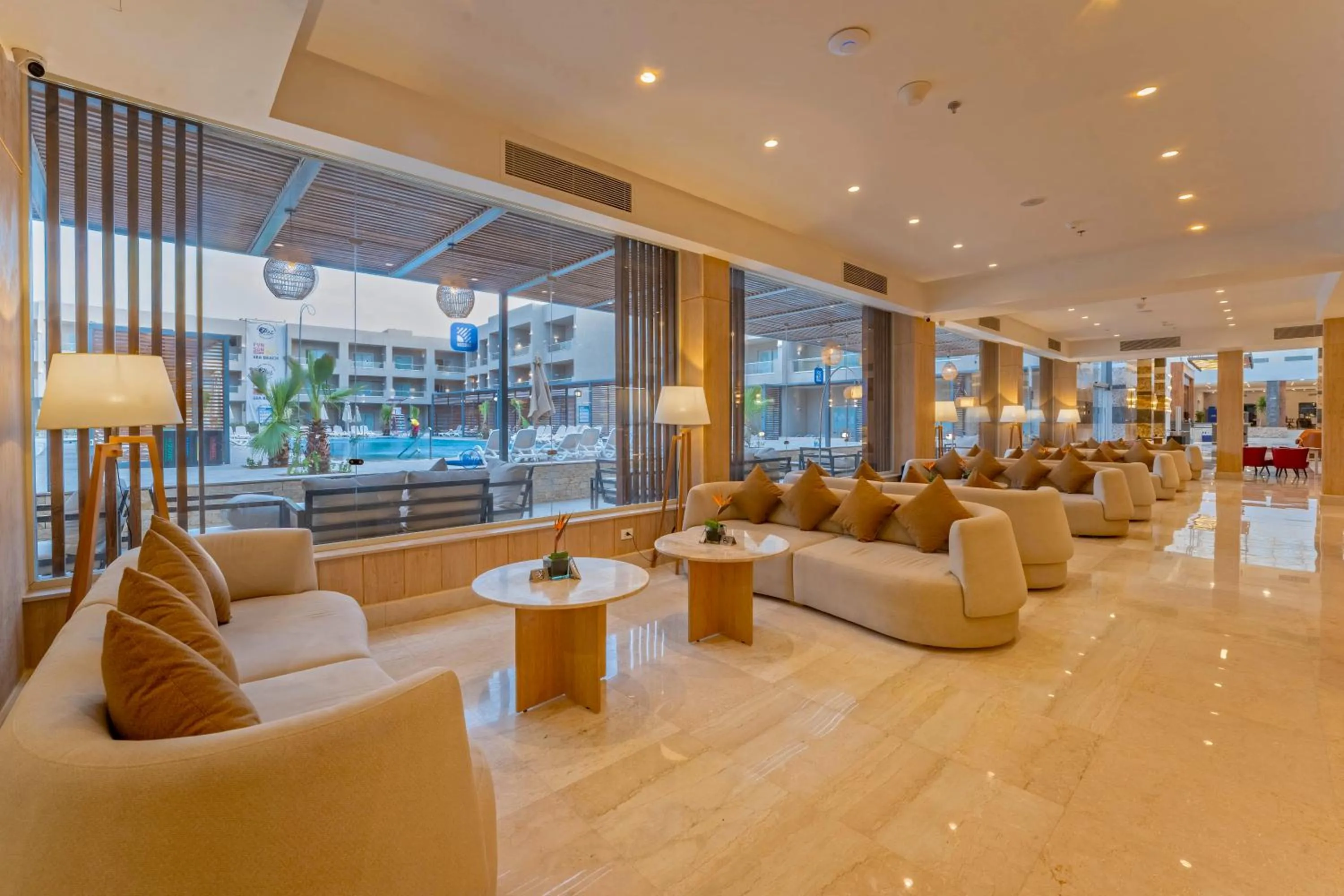 Sea Beach Edge By Rotana