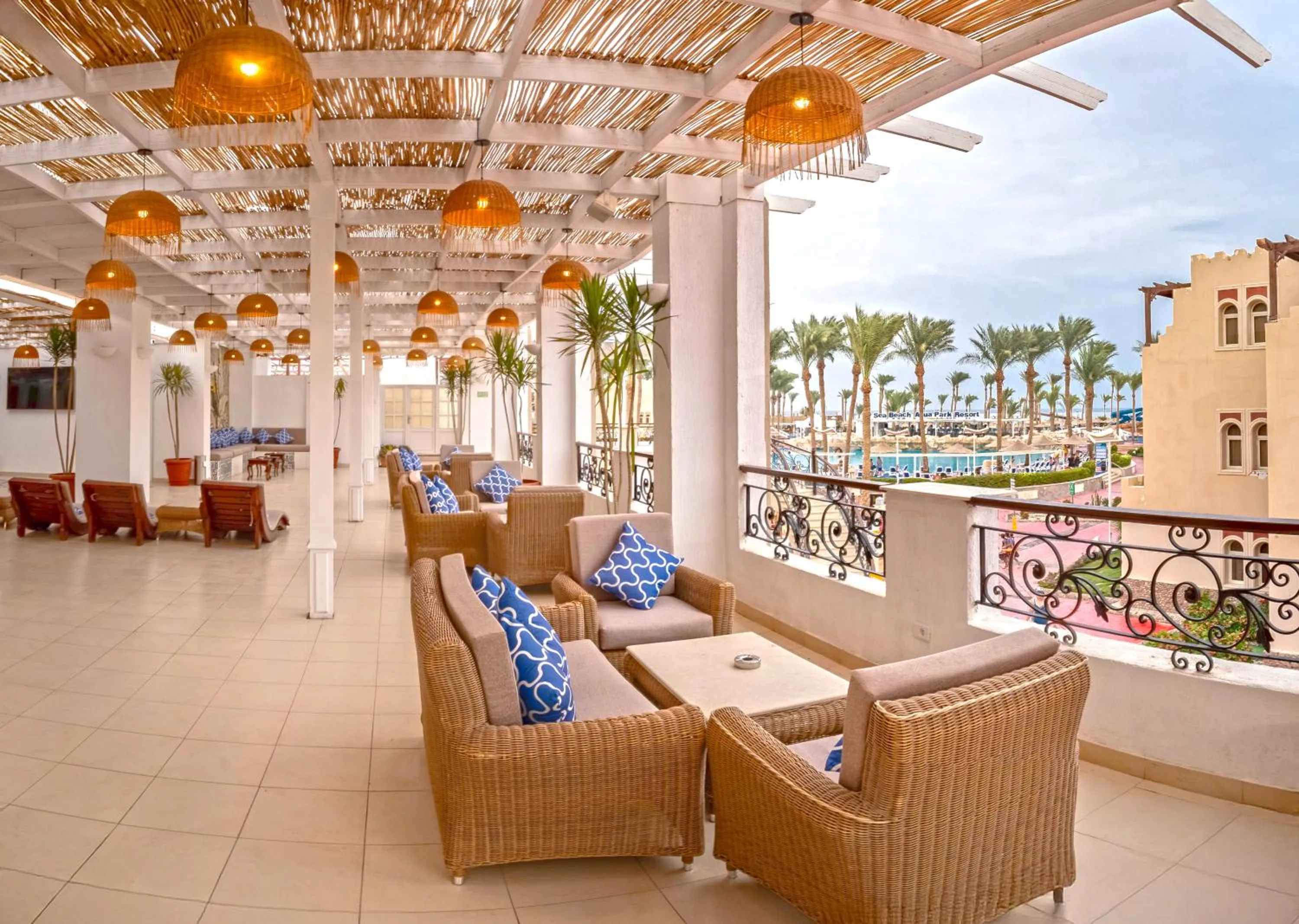 Sea Beach Edge By Rotana