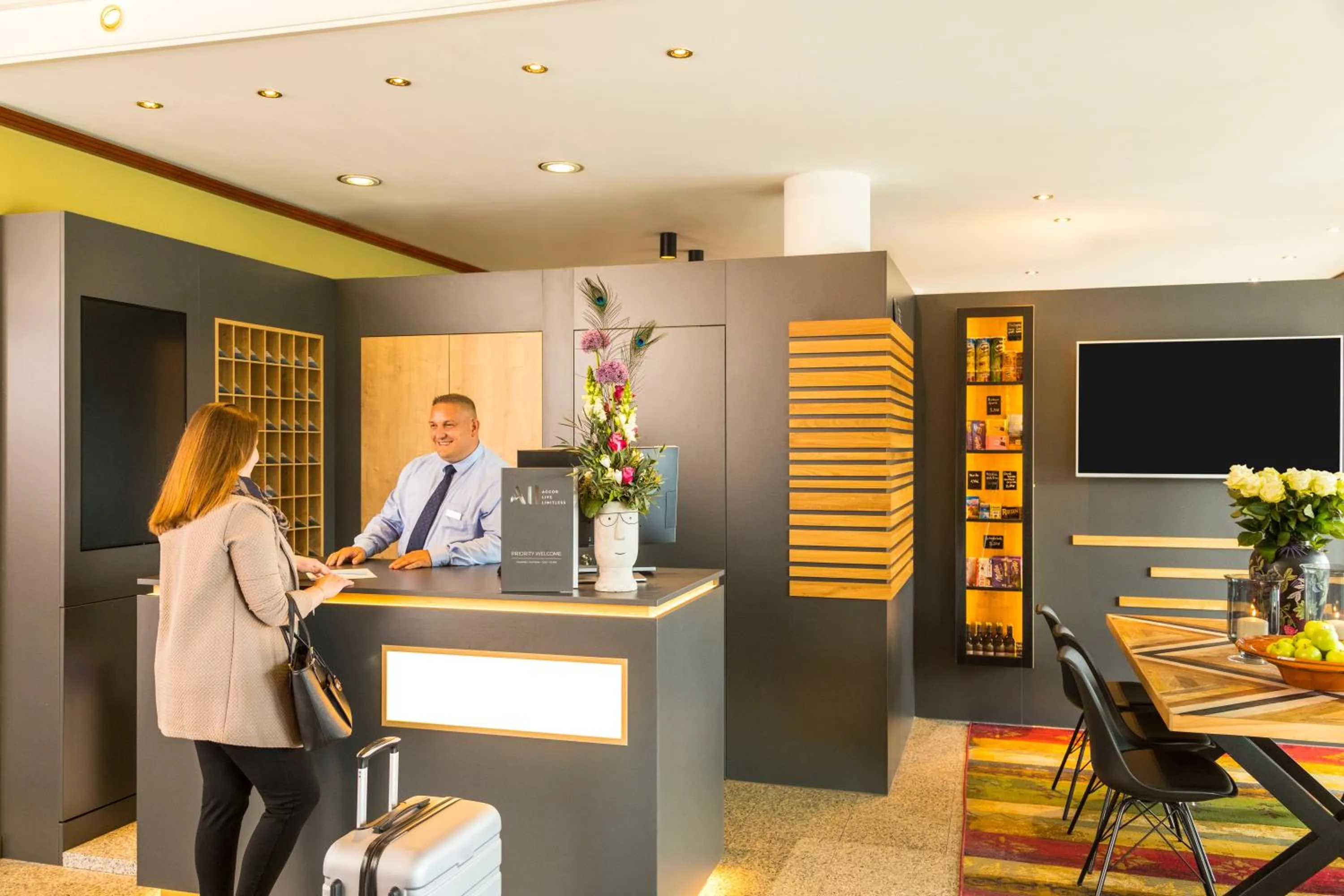 Lobby or reception in Mercure Hotel Bad Oeynhausen City