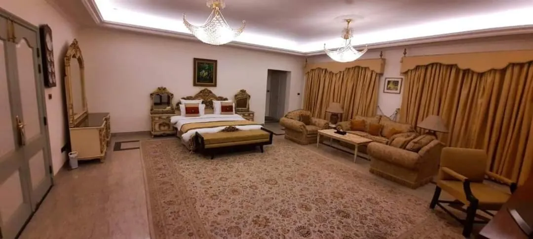 Bed in Etihad Club by Faletti's Hotel