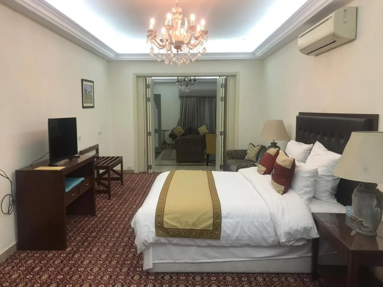 Bed in Etihad Club by Faletti's Hotel