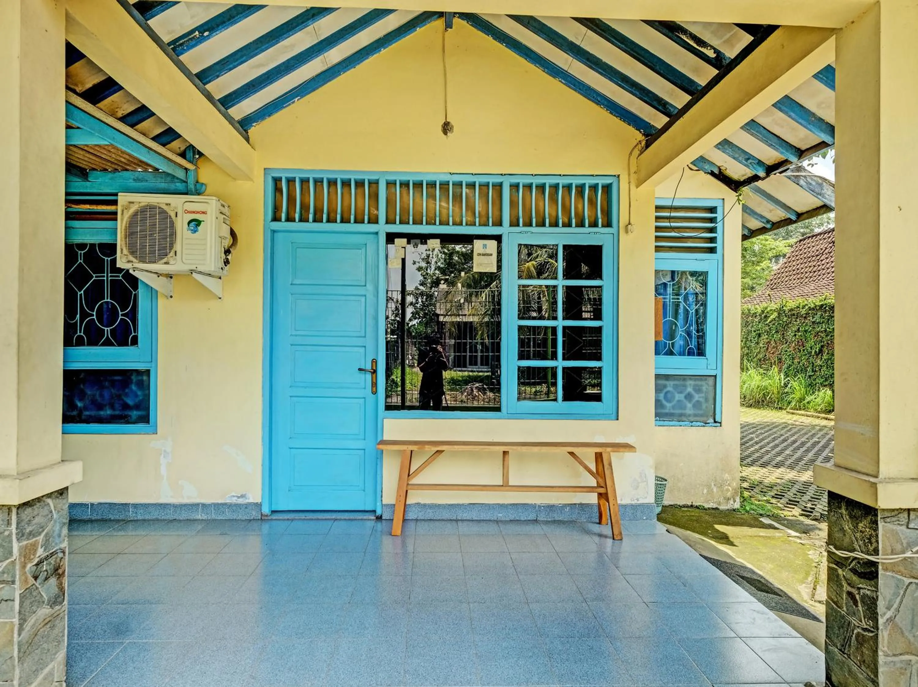 Property building in Hotel O Omah Jm