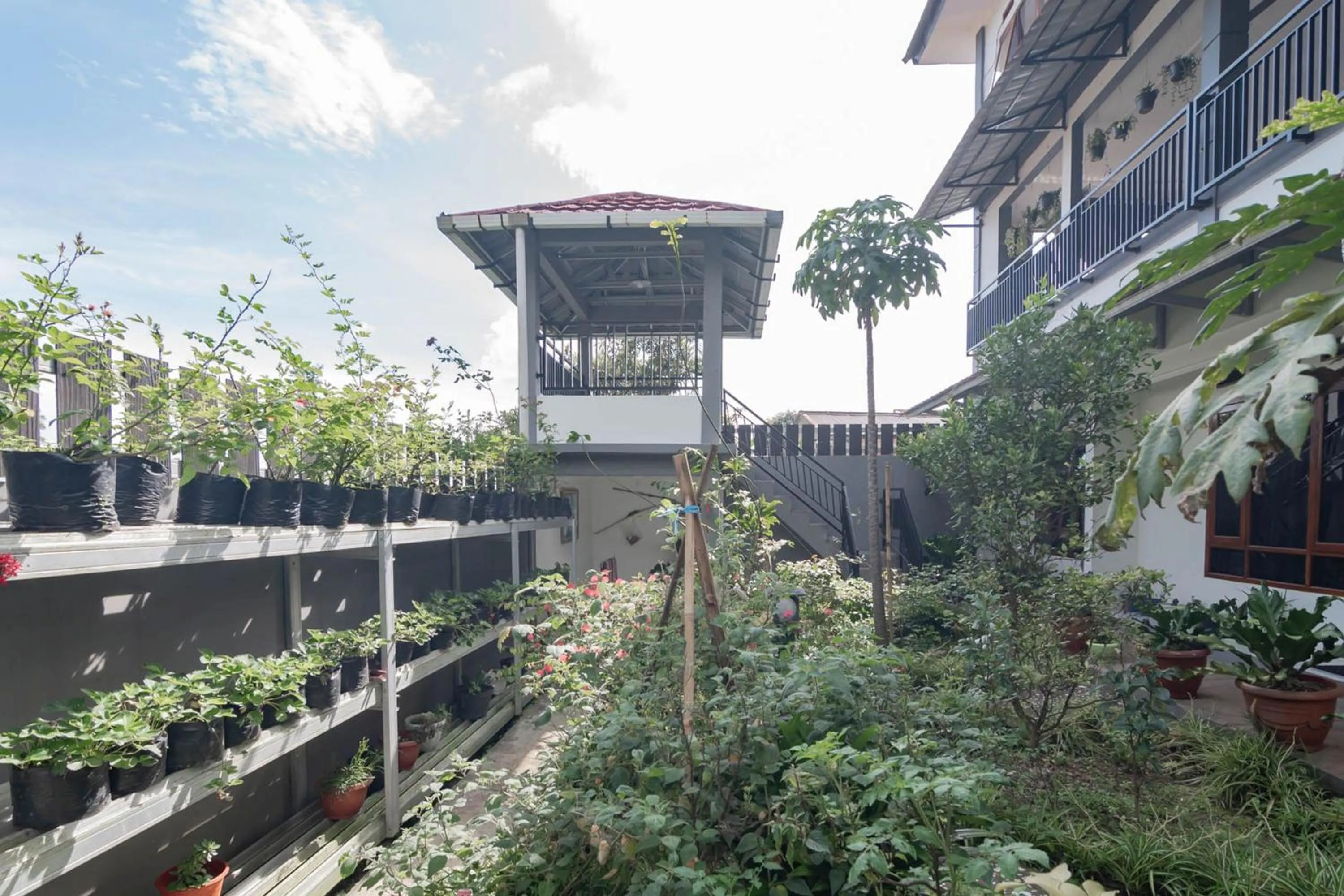 Property building in Erika Homestay Lembang Mitra RedDoorz