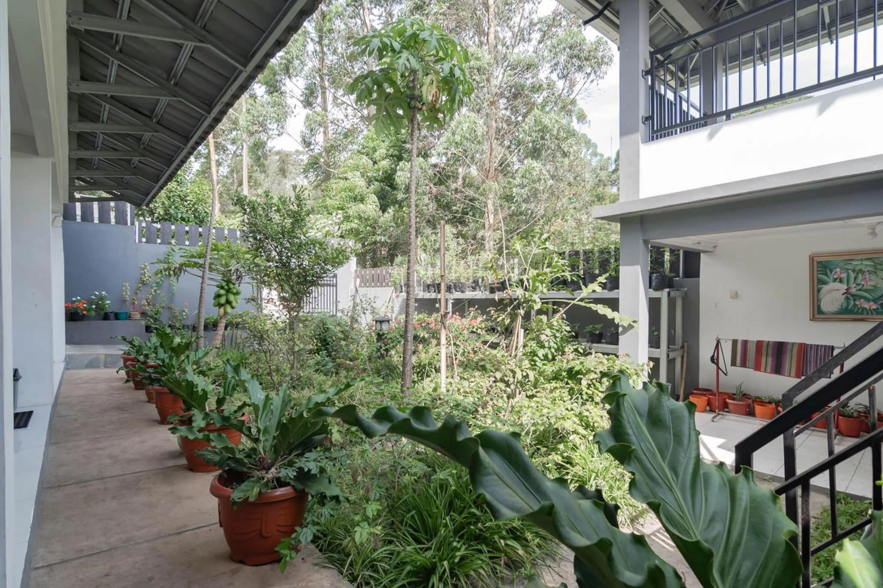 Property building in Erika Homestay Lembang Mitra RedDoorz