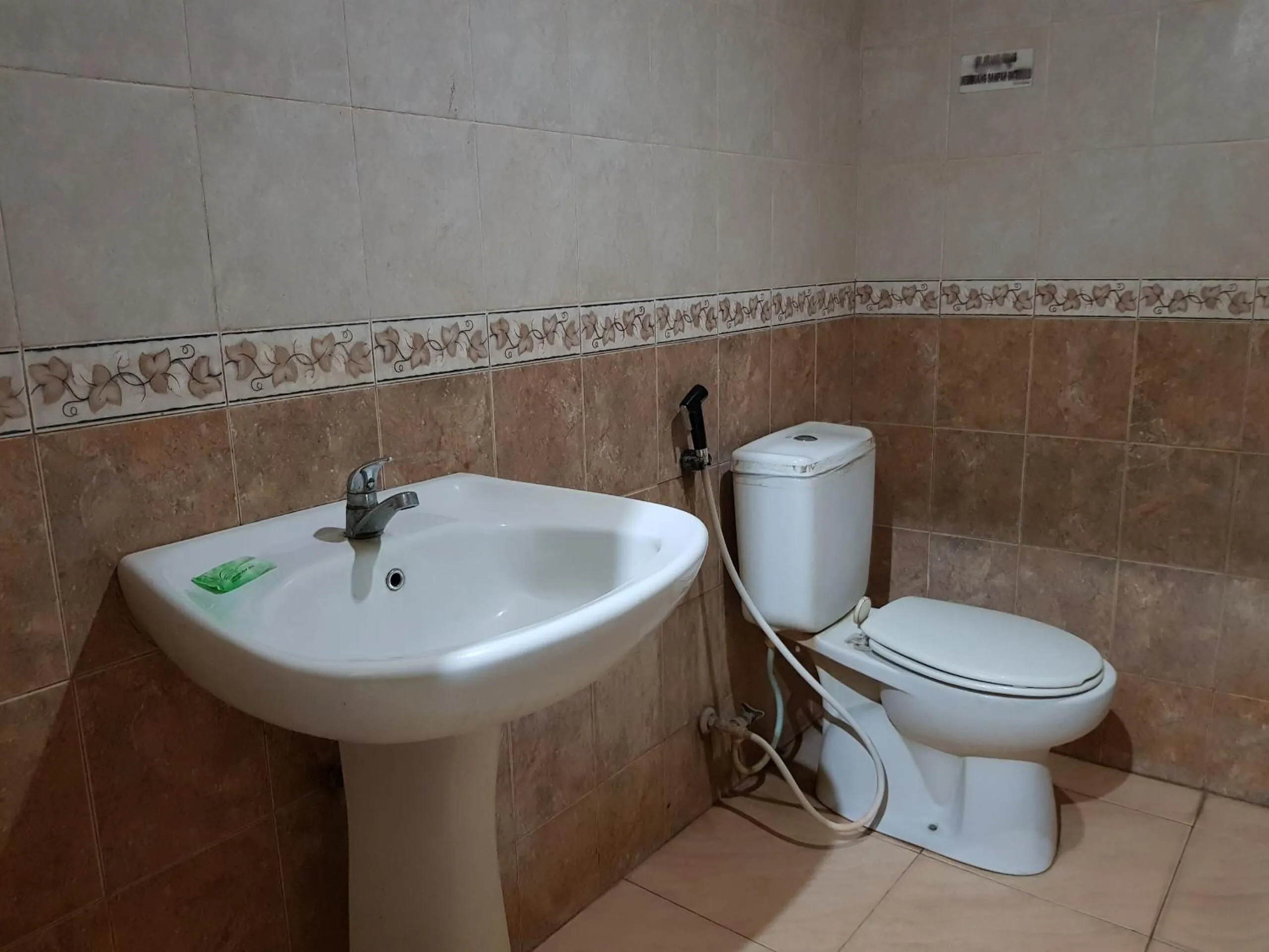 Bathroom in Hotel O Istana