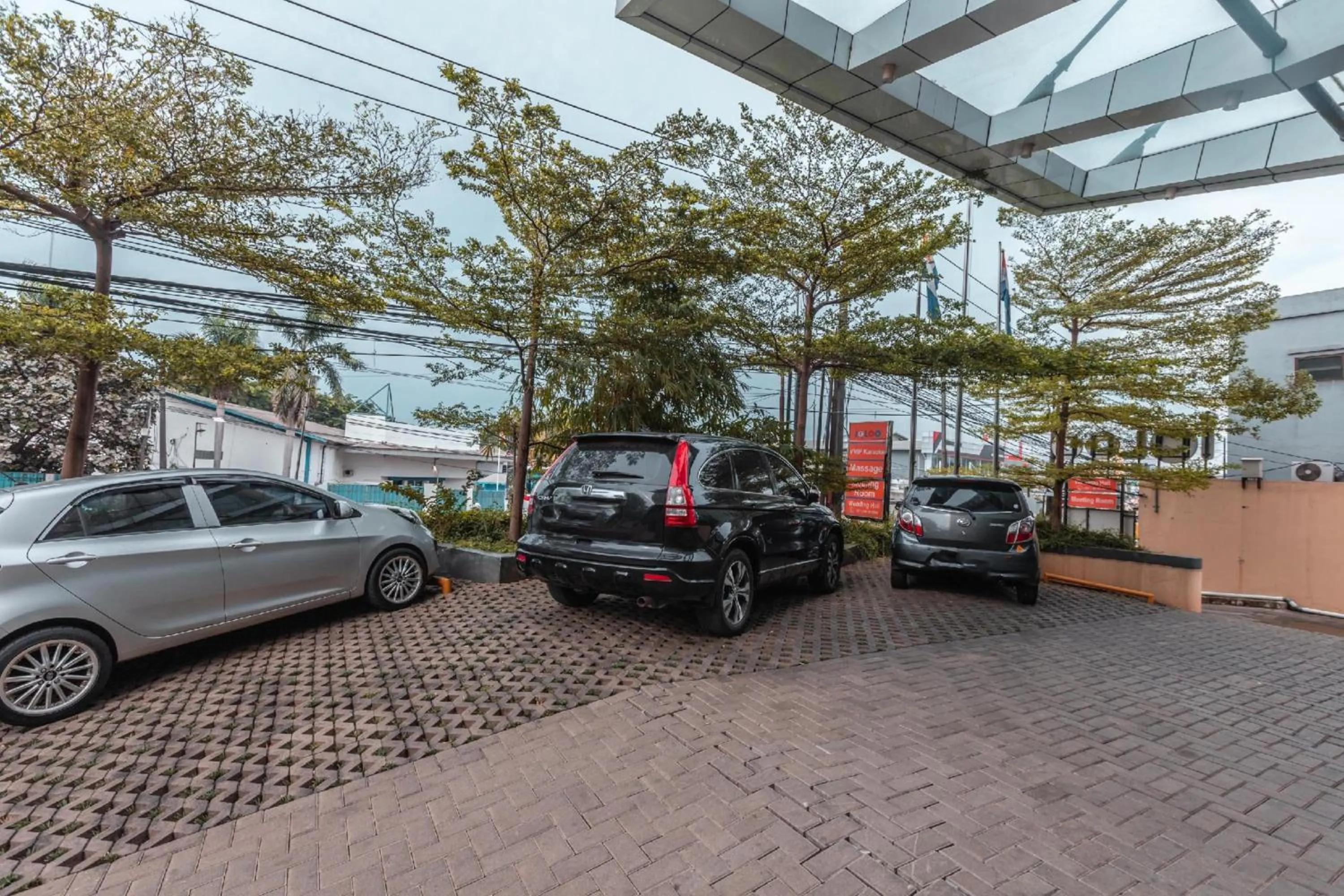 Parking in Collection O Hotel Igloo