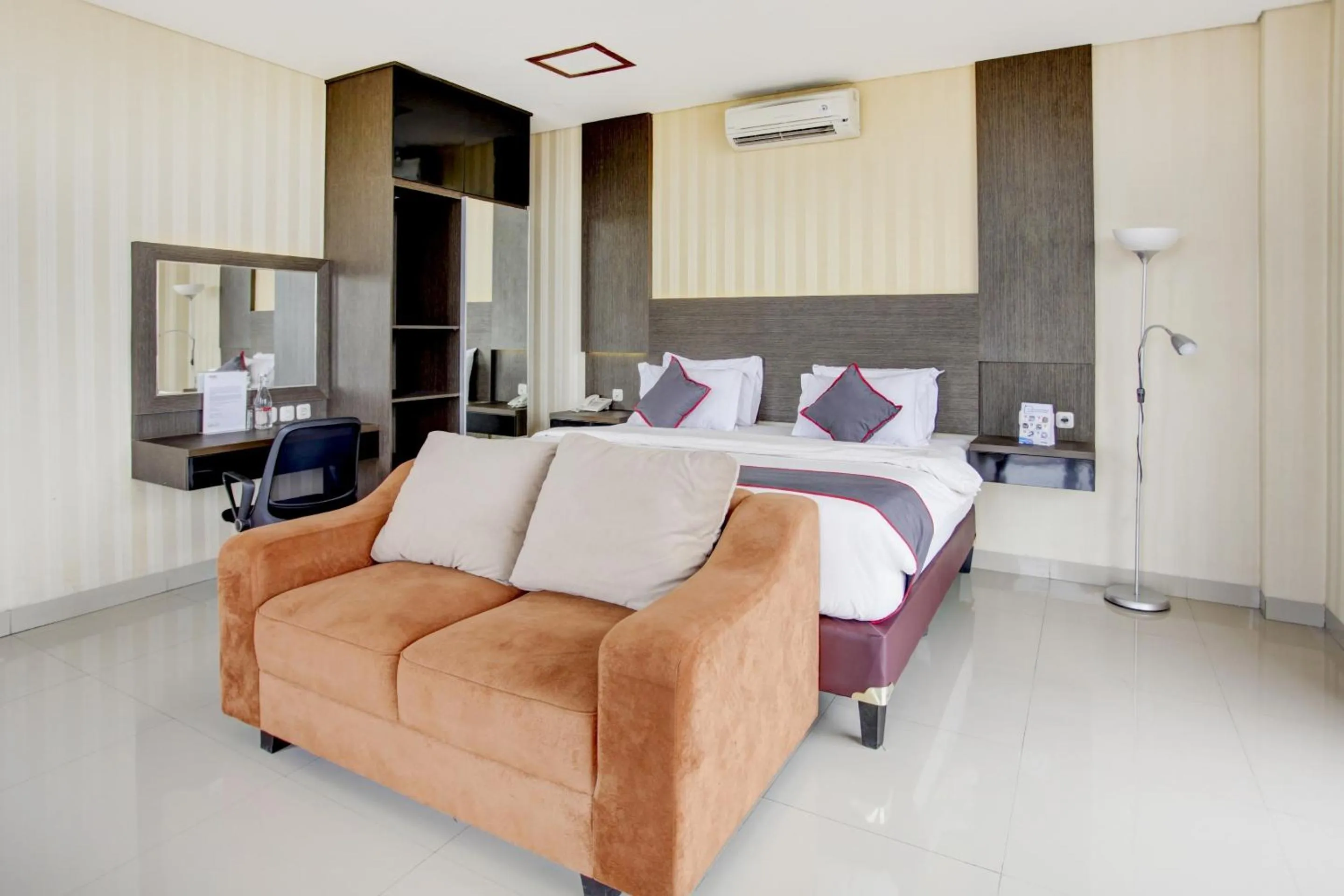 TV and multimedia, Bed in Collection O Hotel Igloo