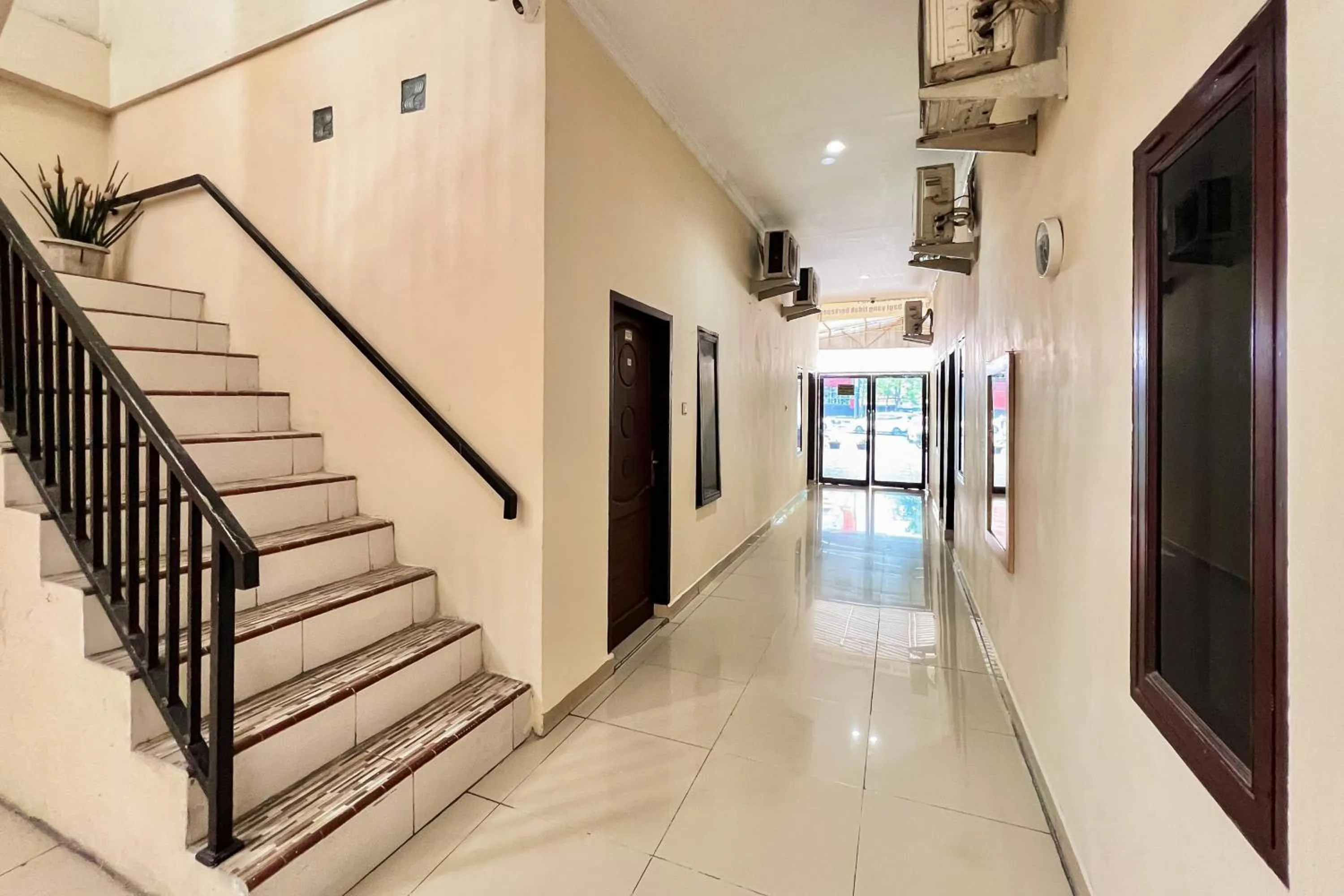 Property building in RedDoorz at Golden Gateway Medan