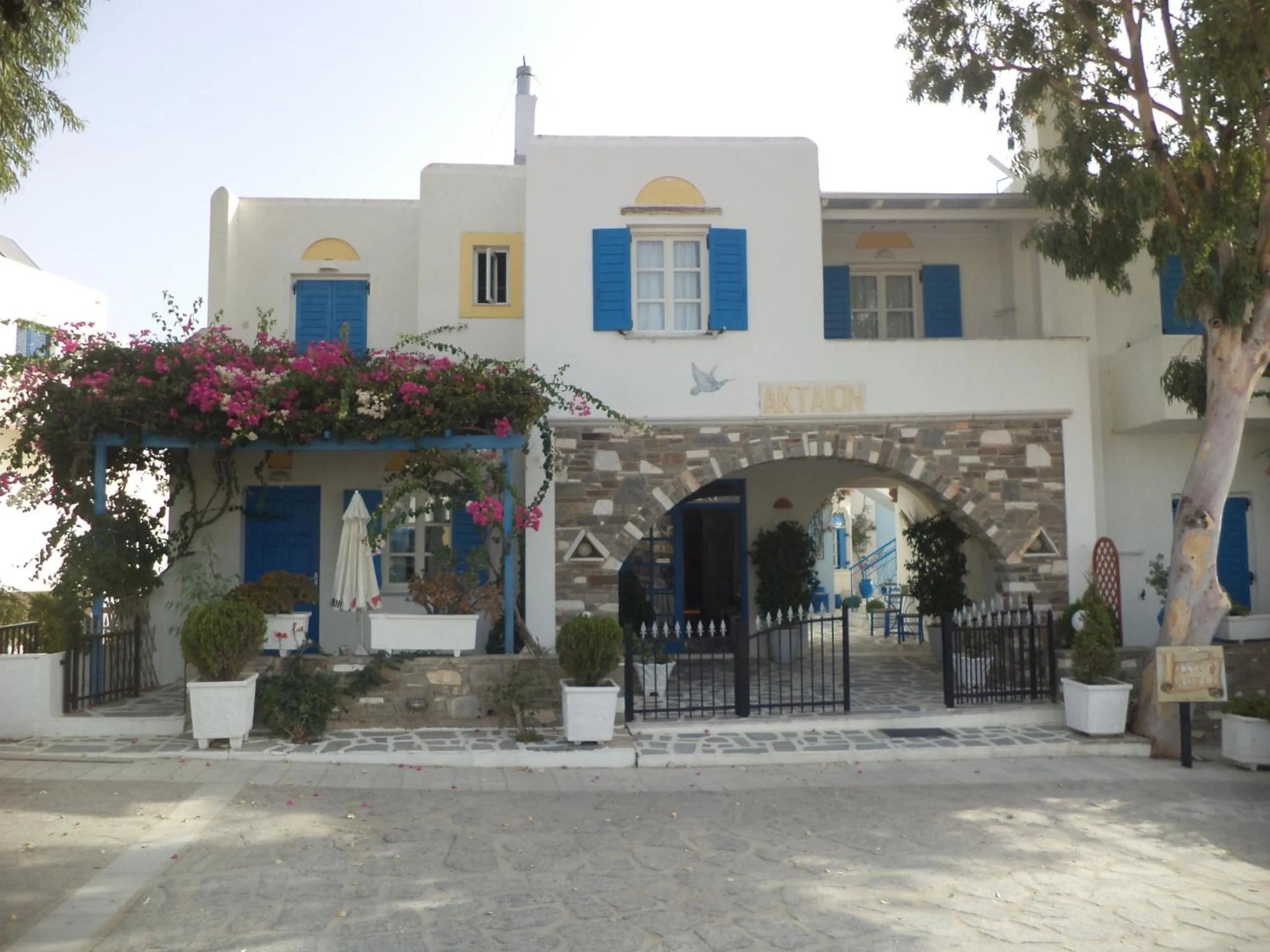 Facade/entrance in Akteon Hotel