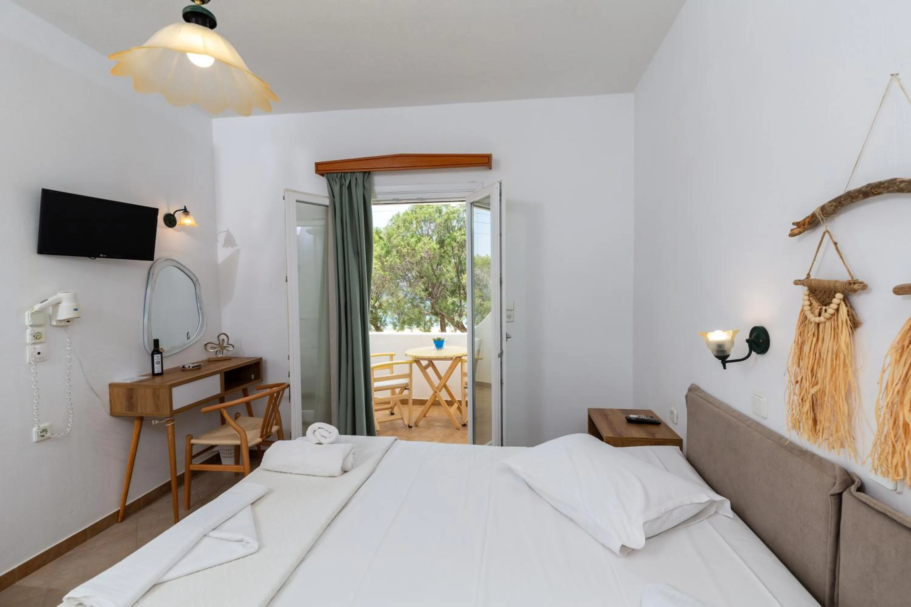 Bedroom, Bed in Akteon Hotel