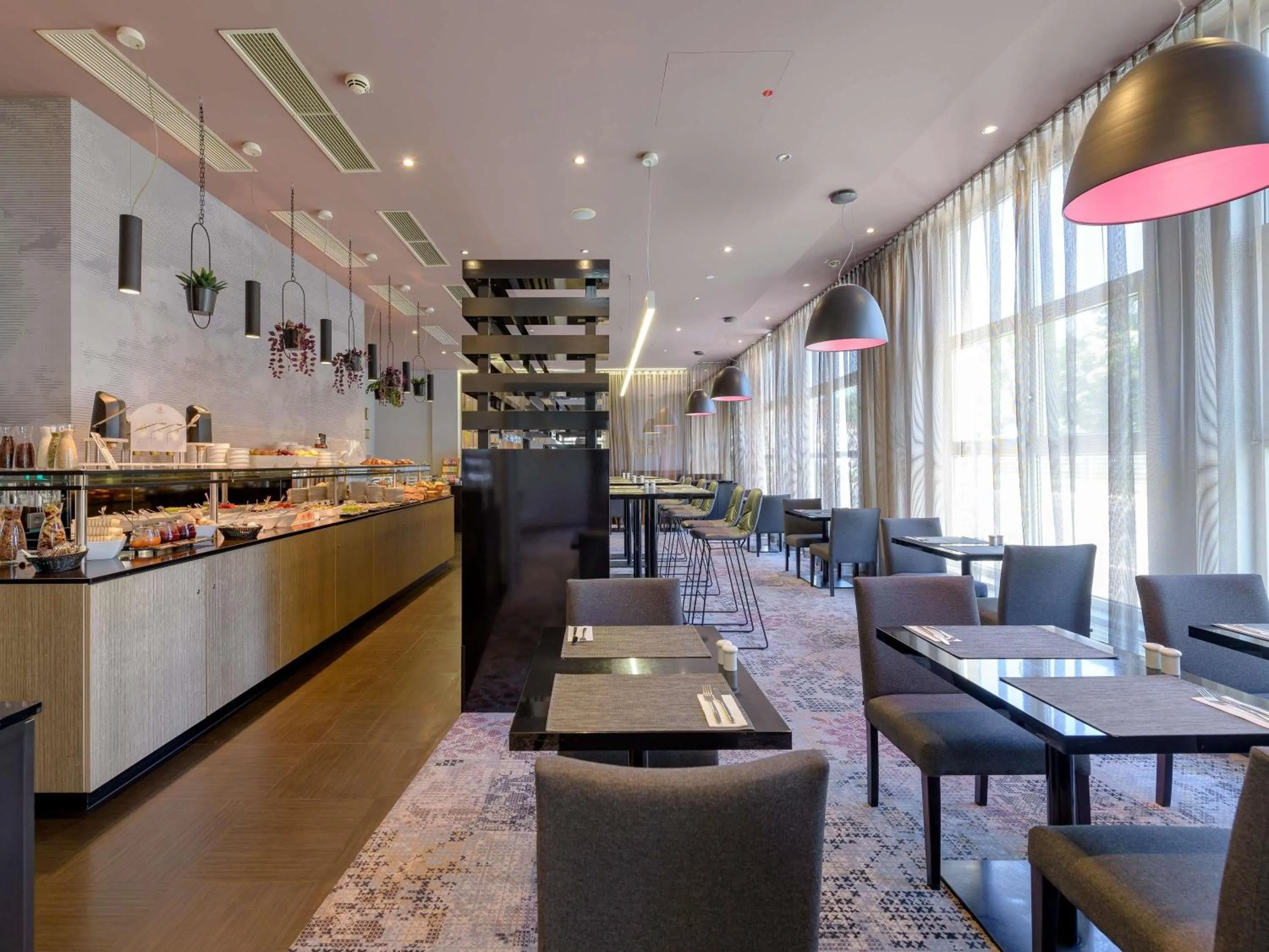 Breakfast in Mercure Hotel Würzburg am Mainufer