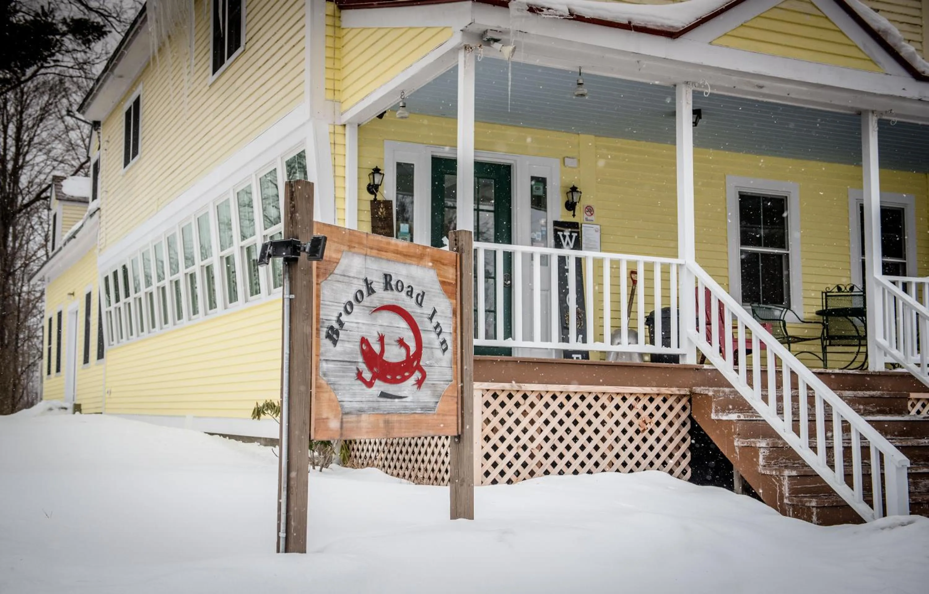 Property logo or sign in Brook Road Inn