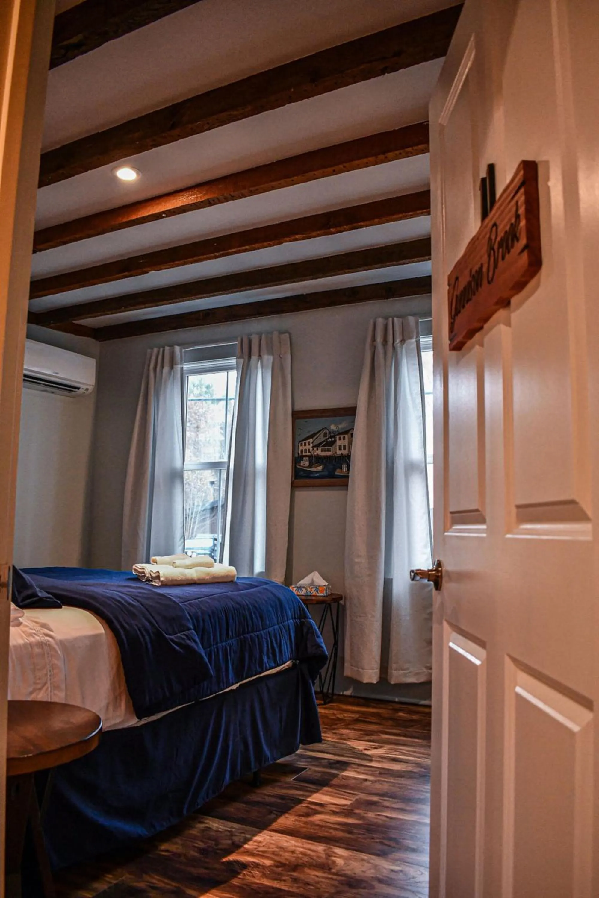 Bedroom, Bed in Brook Road Inn