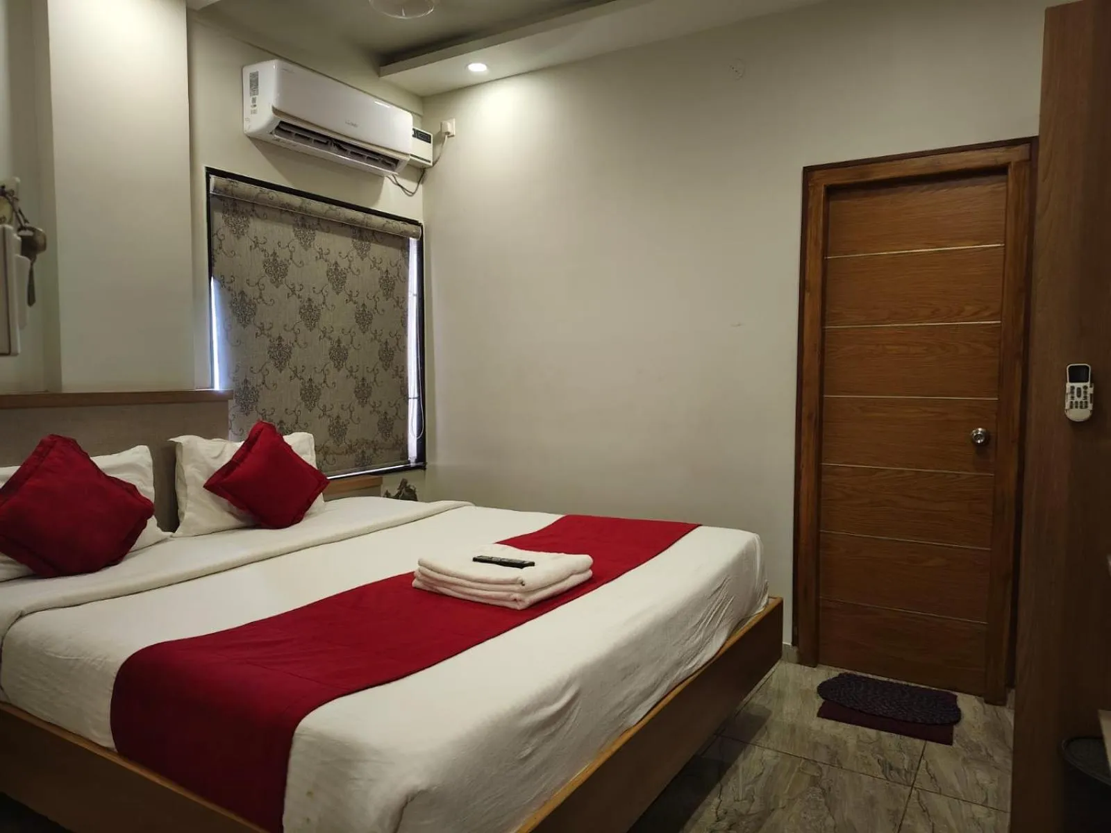 Bedroom, Bed in Classio Residency