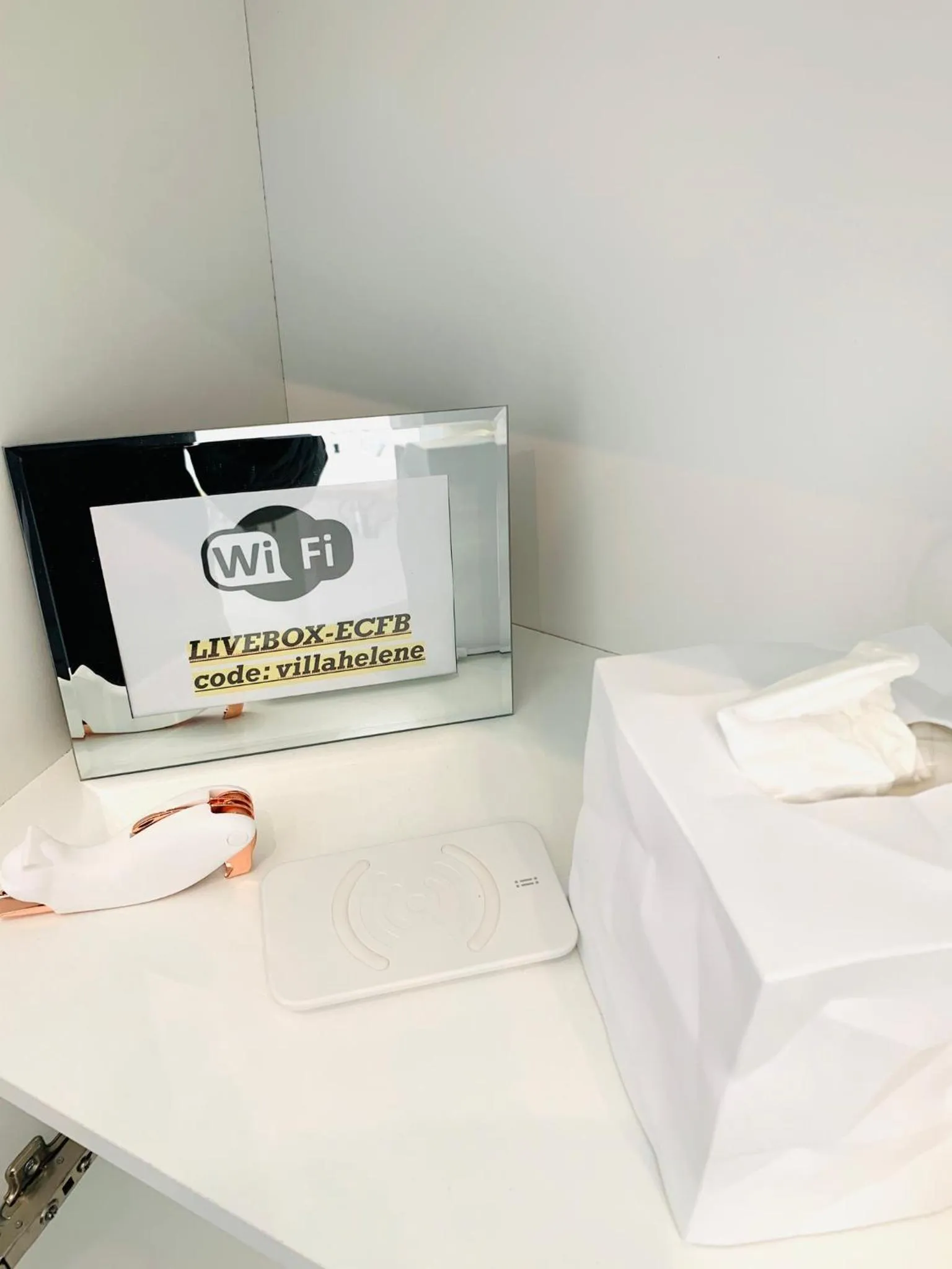 Bed in monaco, CHAMBRE LUXE, à 250M casino