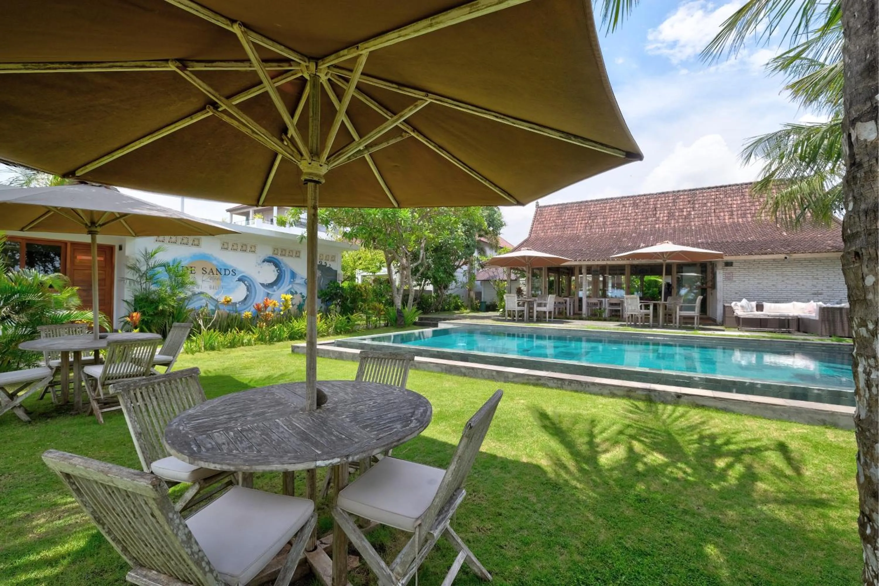 Property building in Wide Sands Beach Retreat