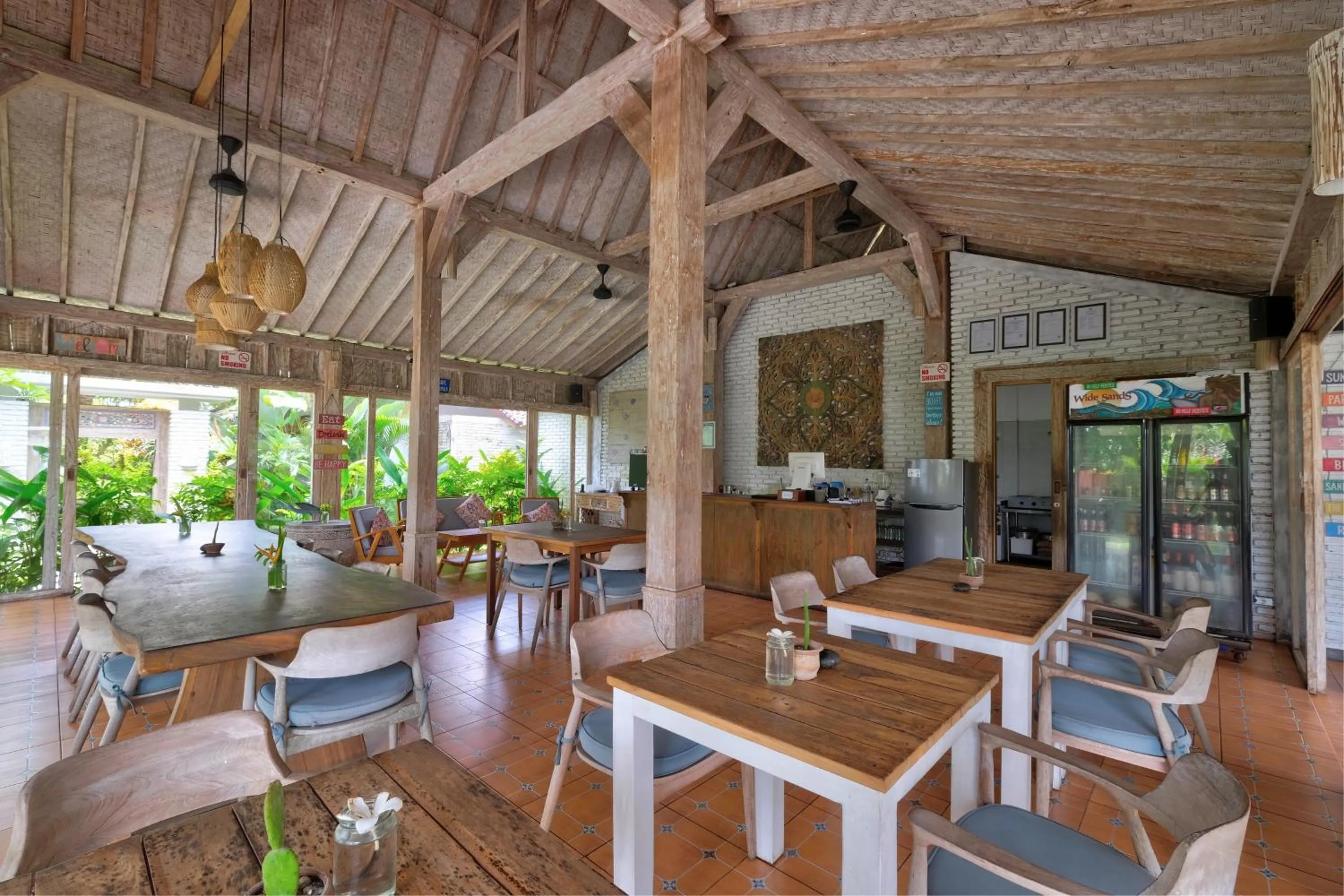 Property building in Wide Sands Beach Retreat