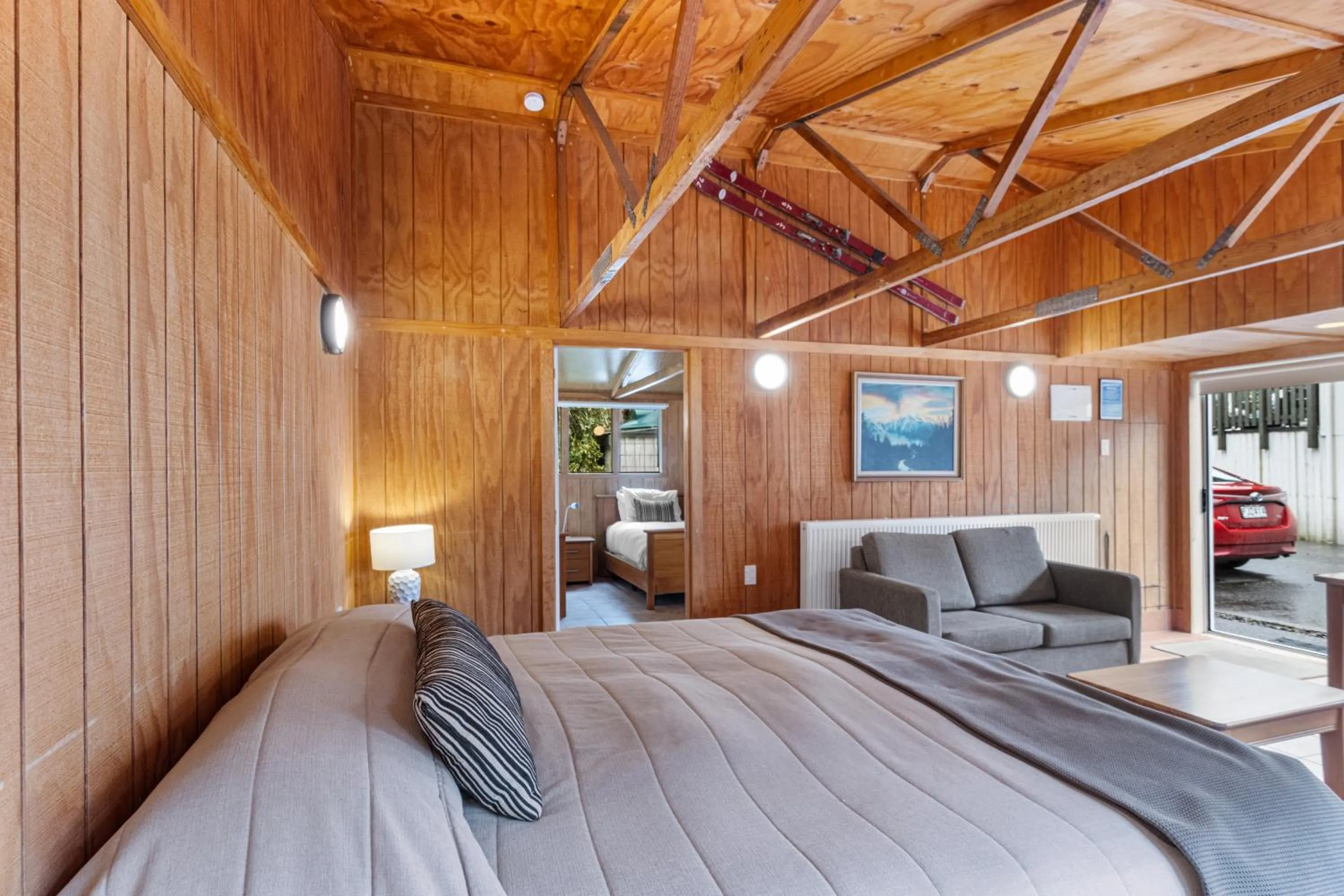 Bed in Mountain House, Stratford, Ngati Ruanui
