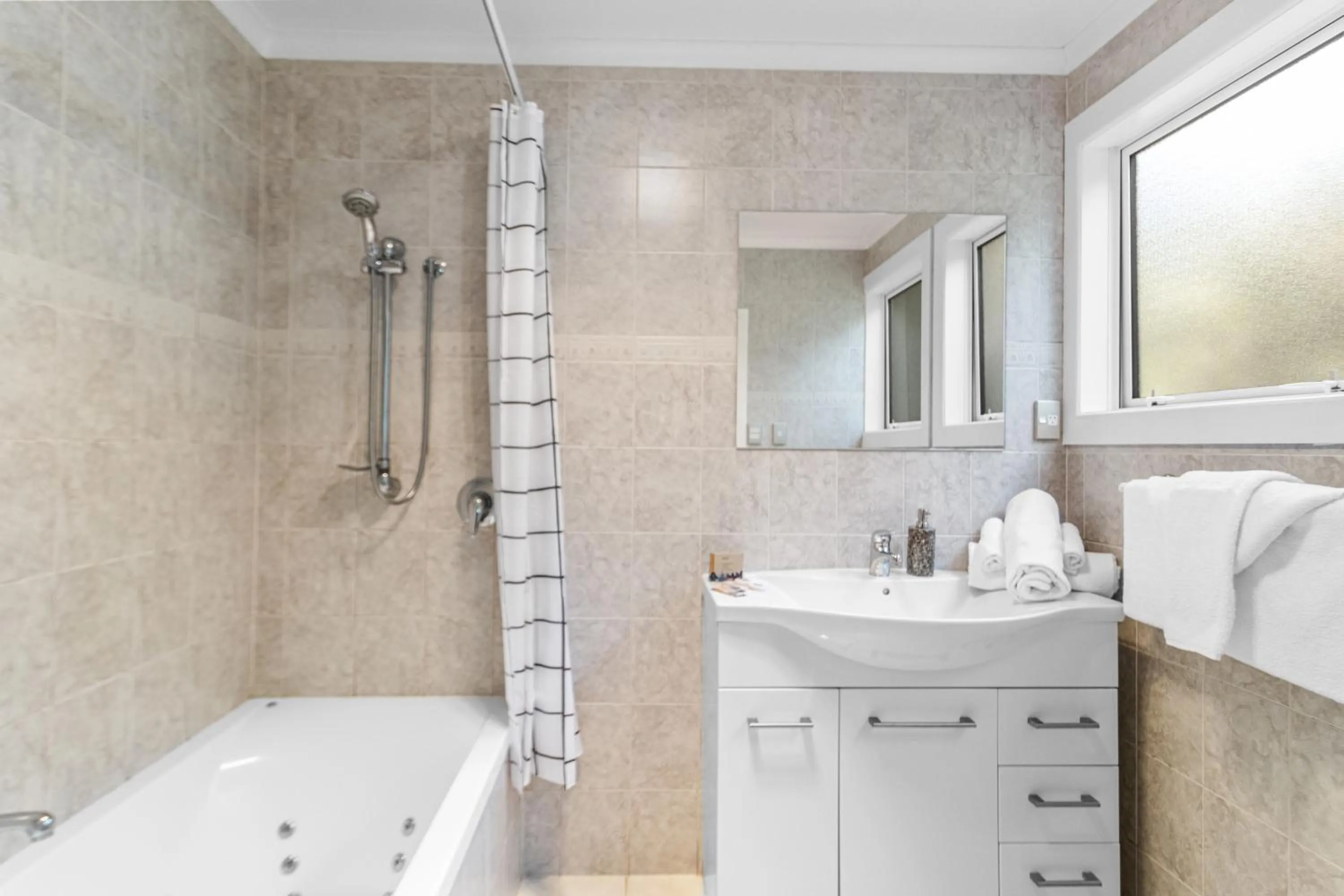 Bathroom in Mountain House, Stratford, Ngati Ruanui