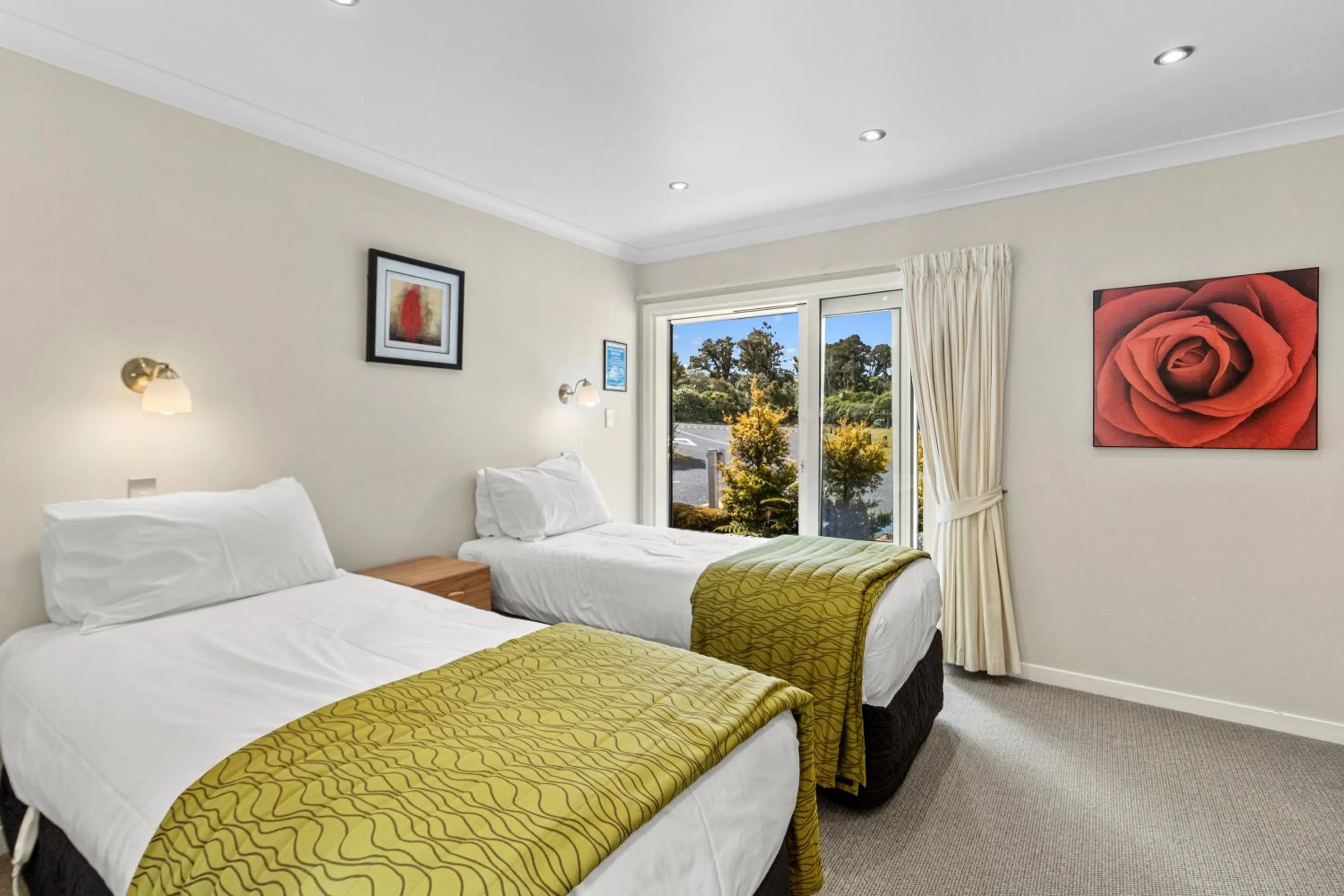 Bed in Mountain House, Stratford, Ngati Ruanui