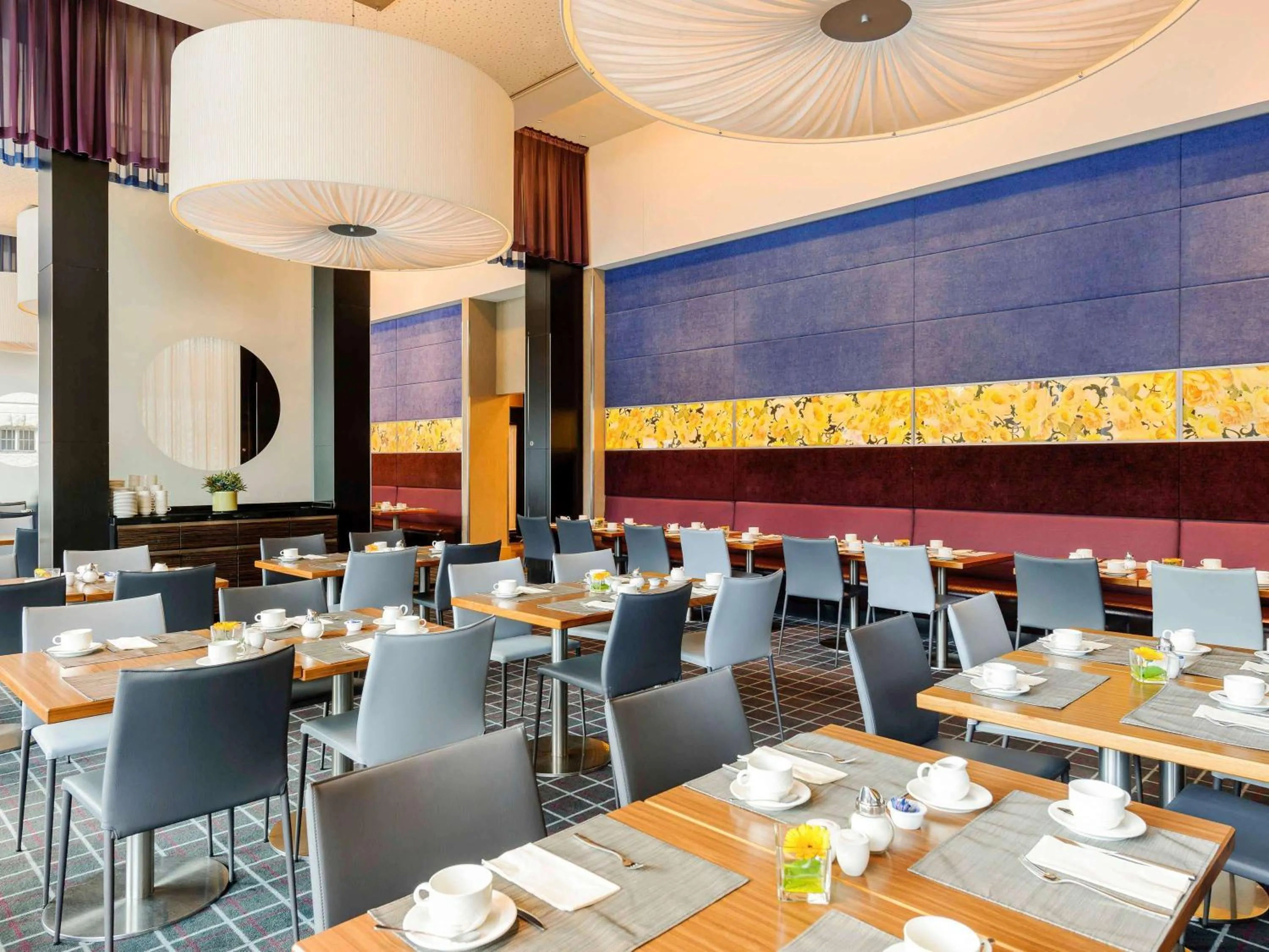 Breakfast in Novotel Berlin Am Tiergarten