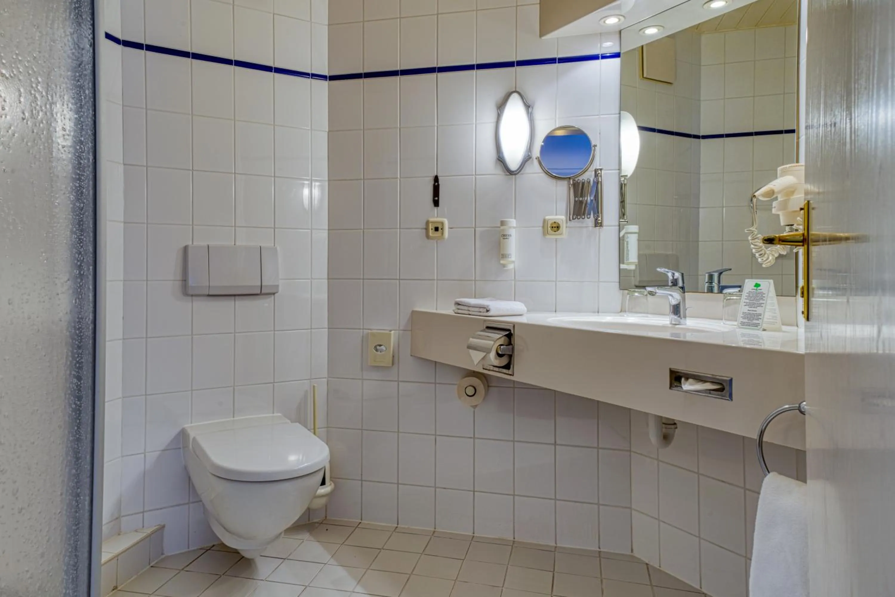 Shower in Parkhotel Am Glienberg by NP