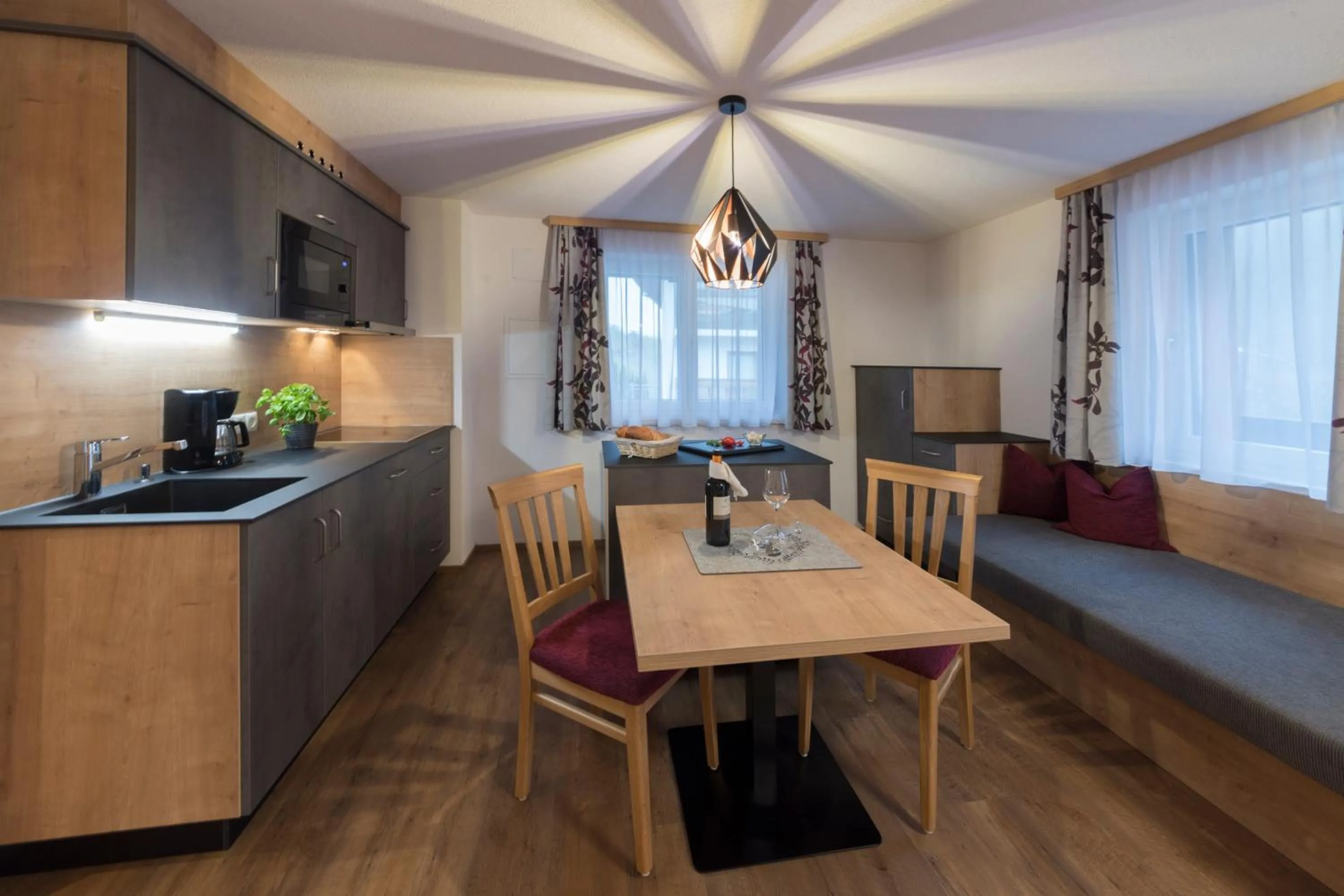 Kitchen or kitchenette in Apart Garni Sesvenna