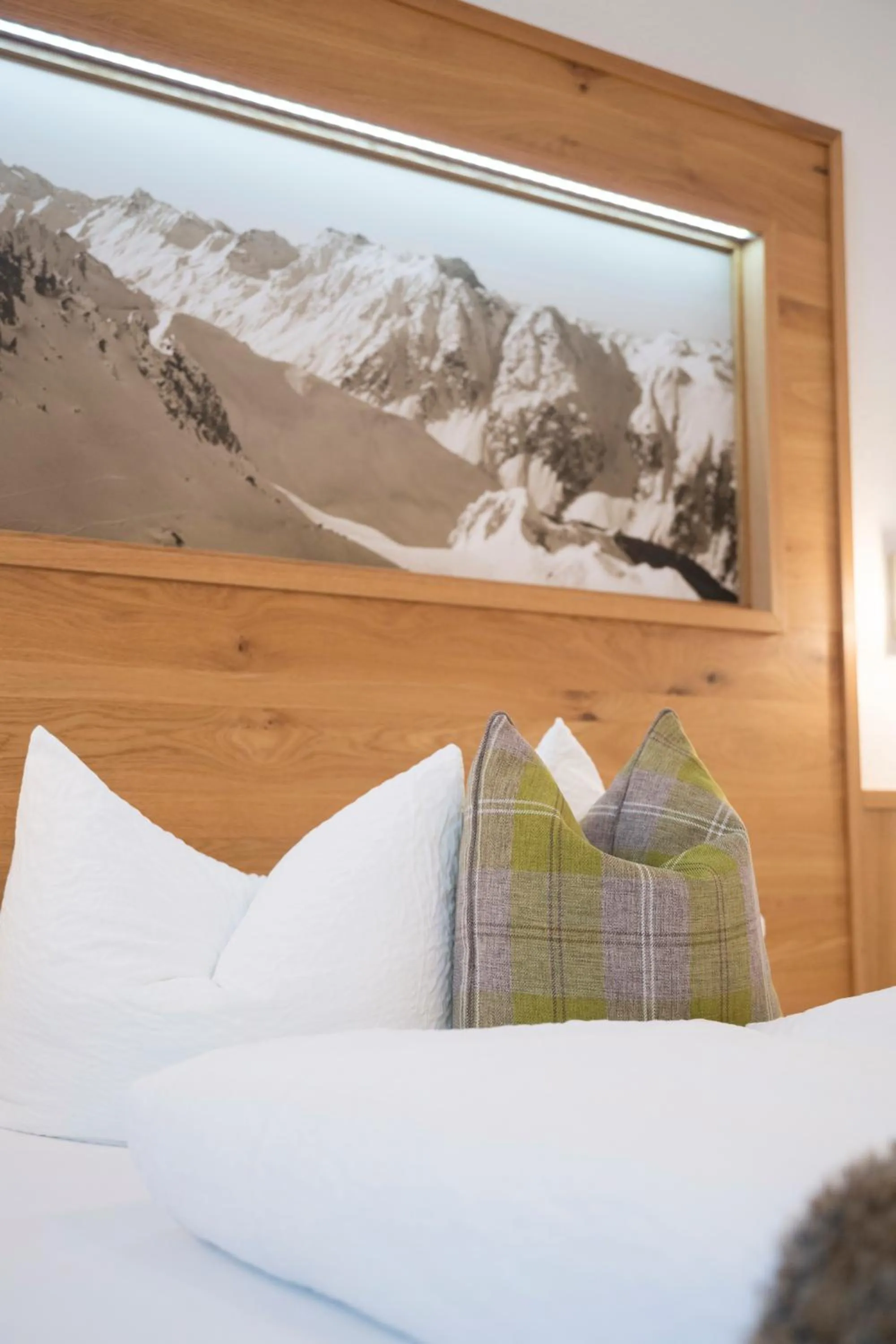Bed in Apart Garni Sesvenna