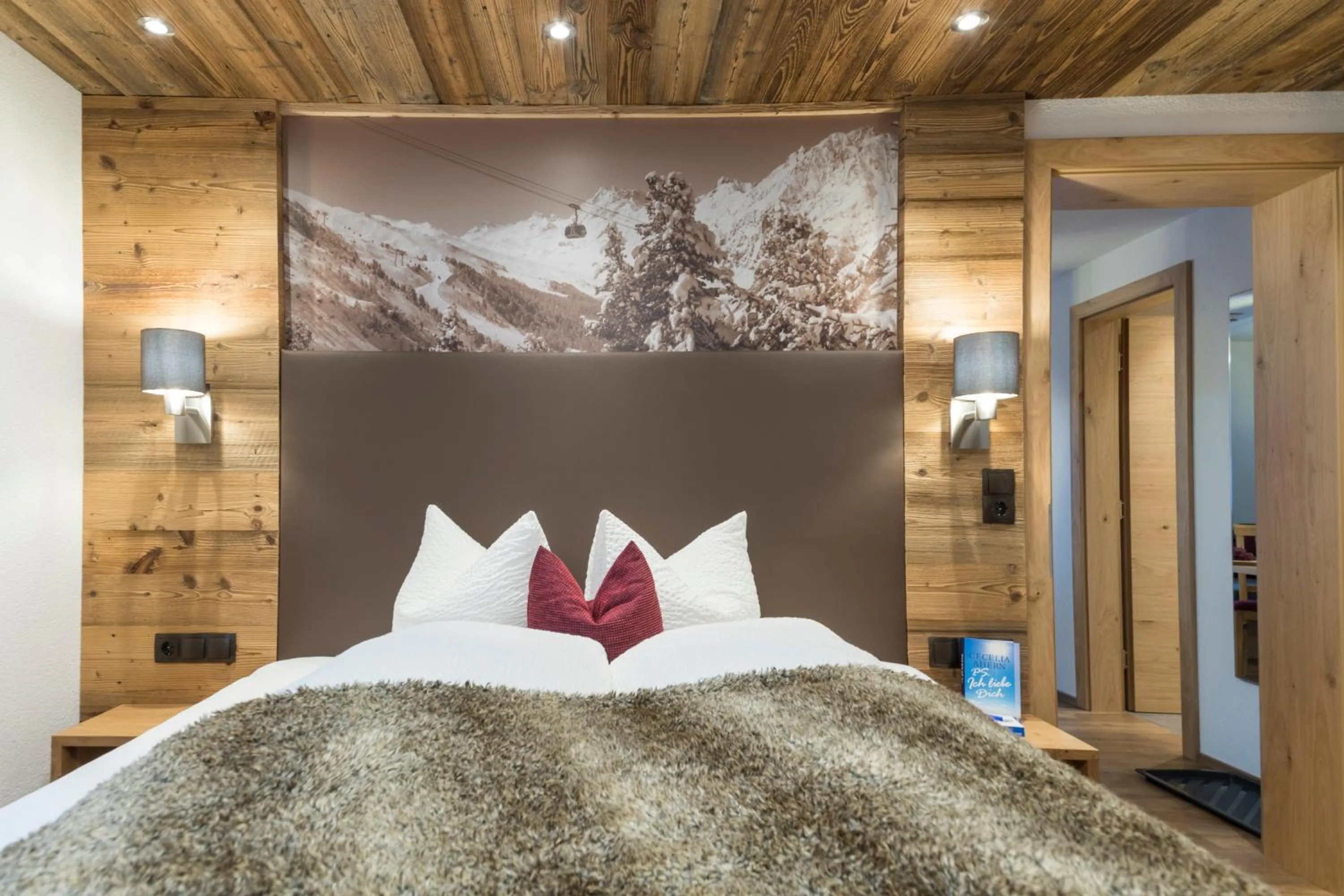 Photo of the whole room, Bed in Apart Garni Sesvenna