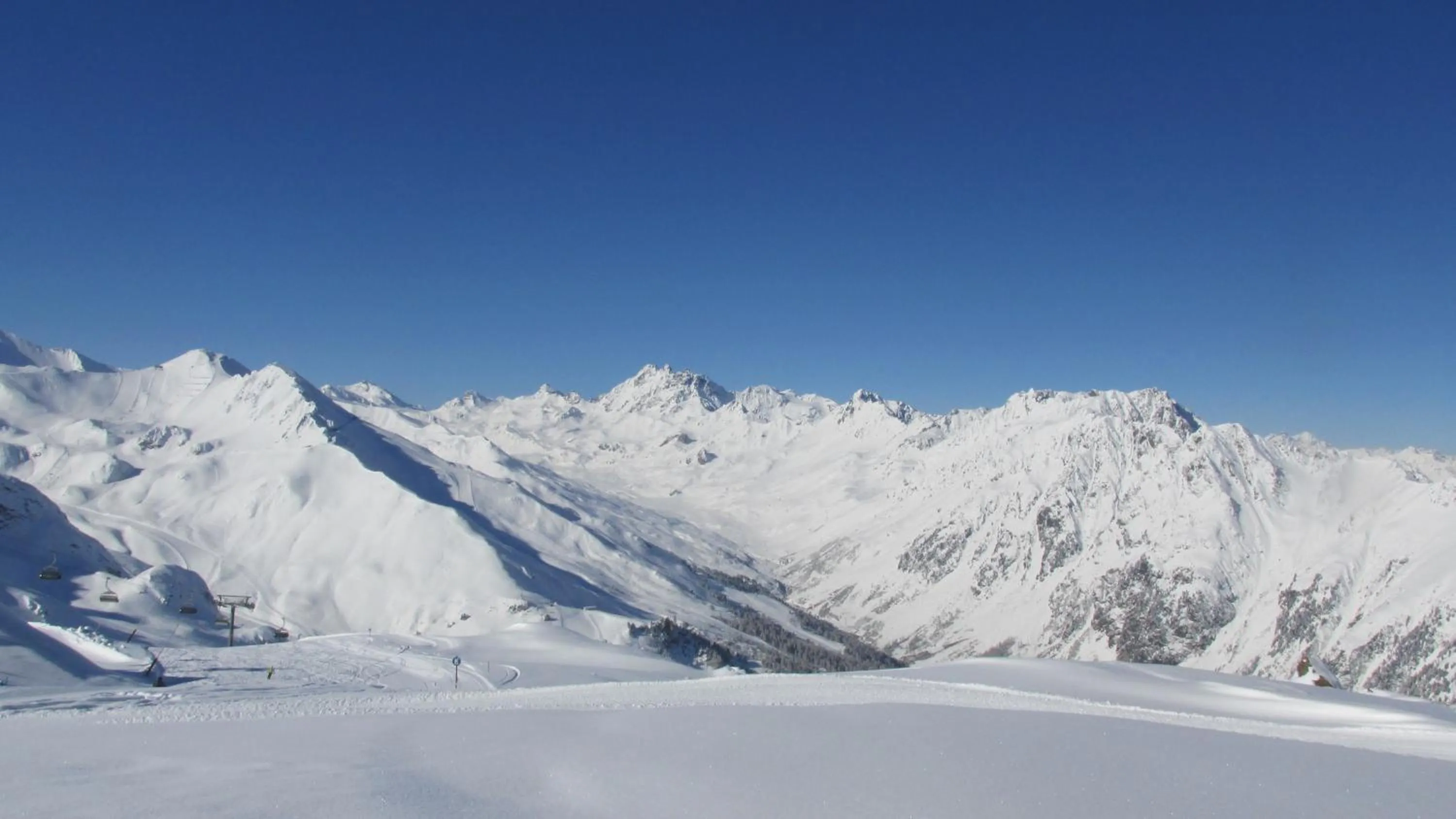 Skiing in Apart Garni Sesvenna