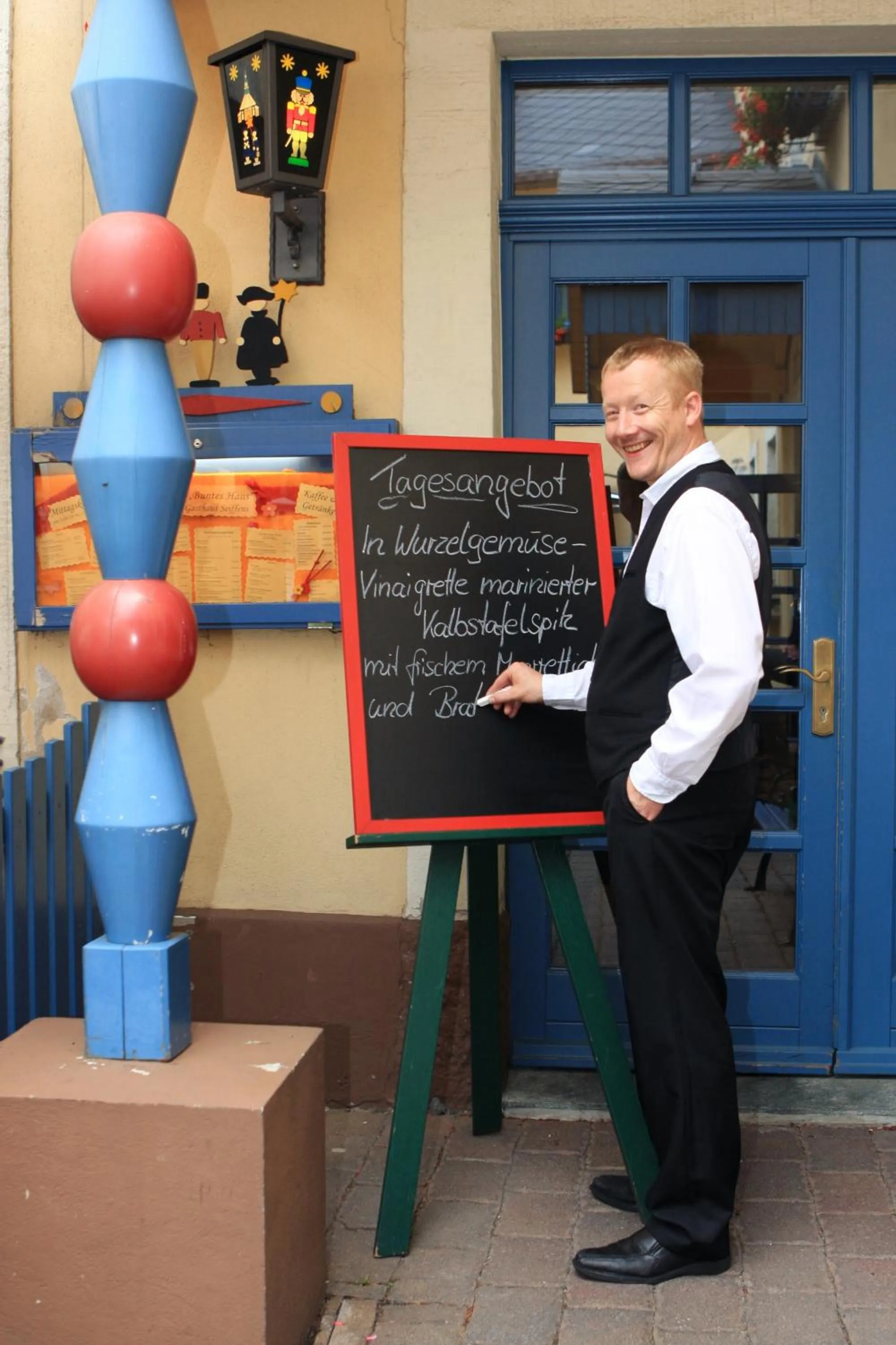 Restaurant/places to eat in Hotel Erbgericht Buntes Haus