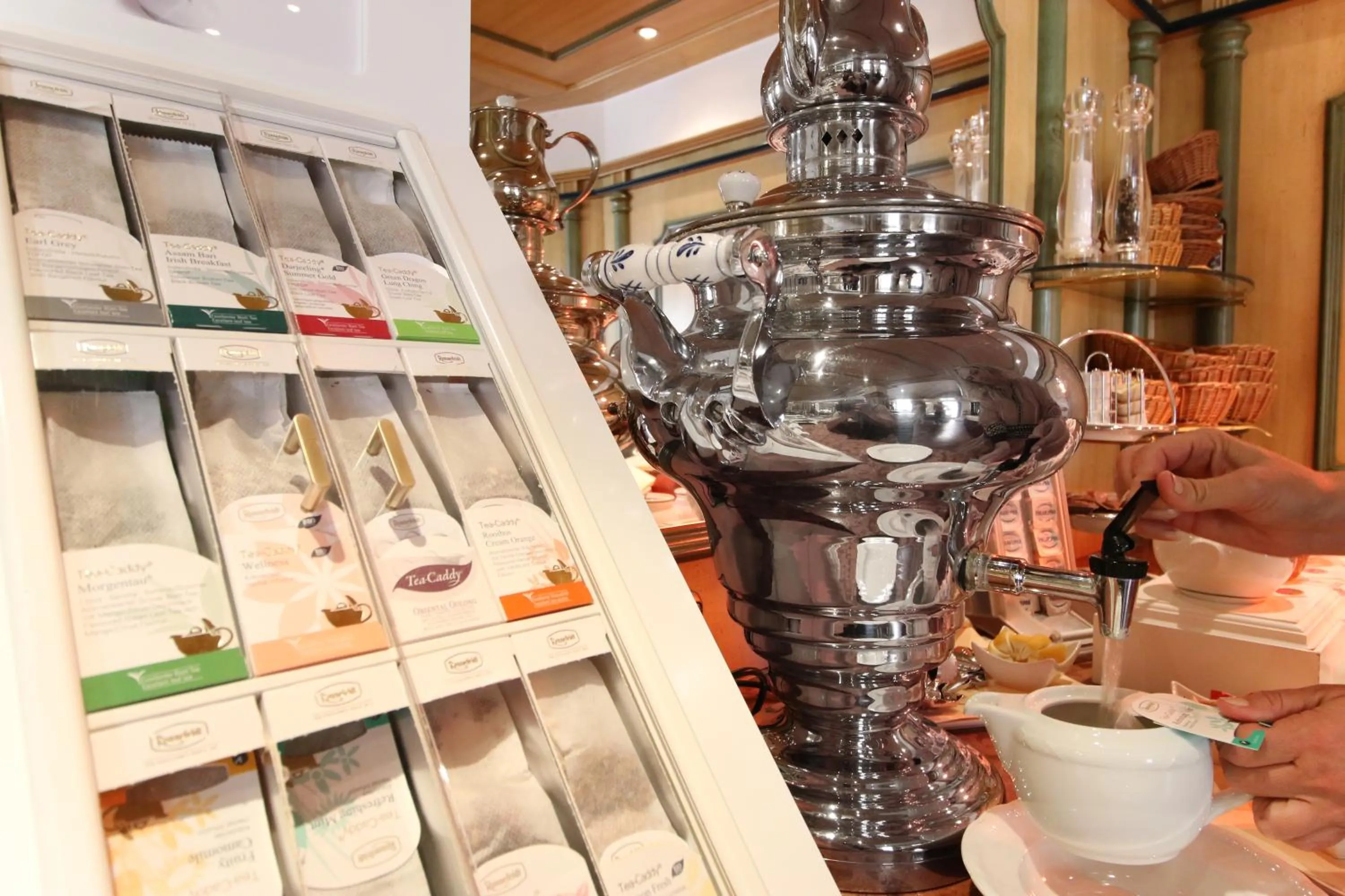 Buffet breakfast in Hotel Erbgericht Buntes Haus