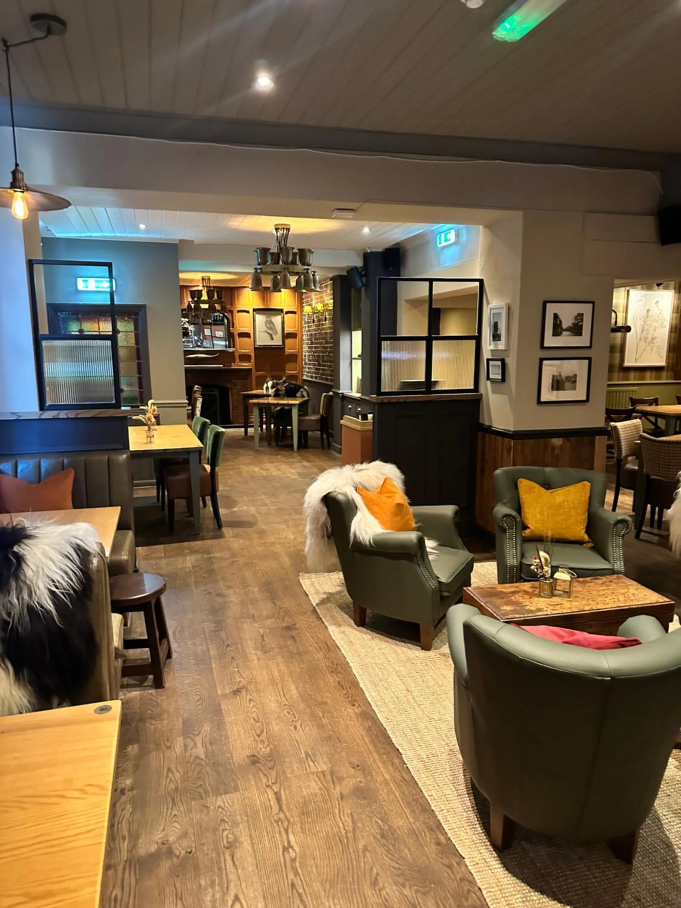 Restaurant/places to eat in The Bell