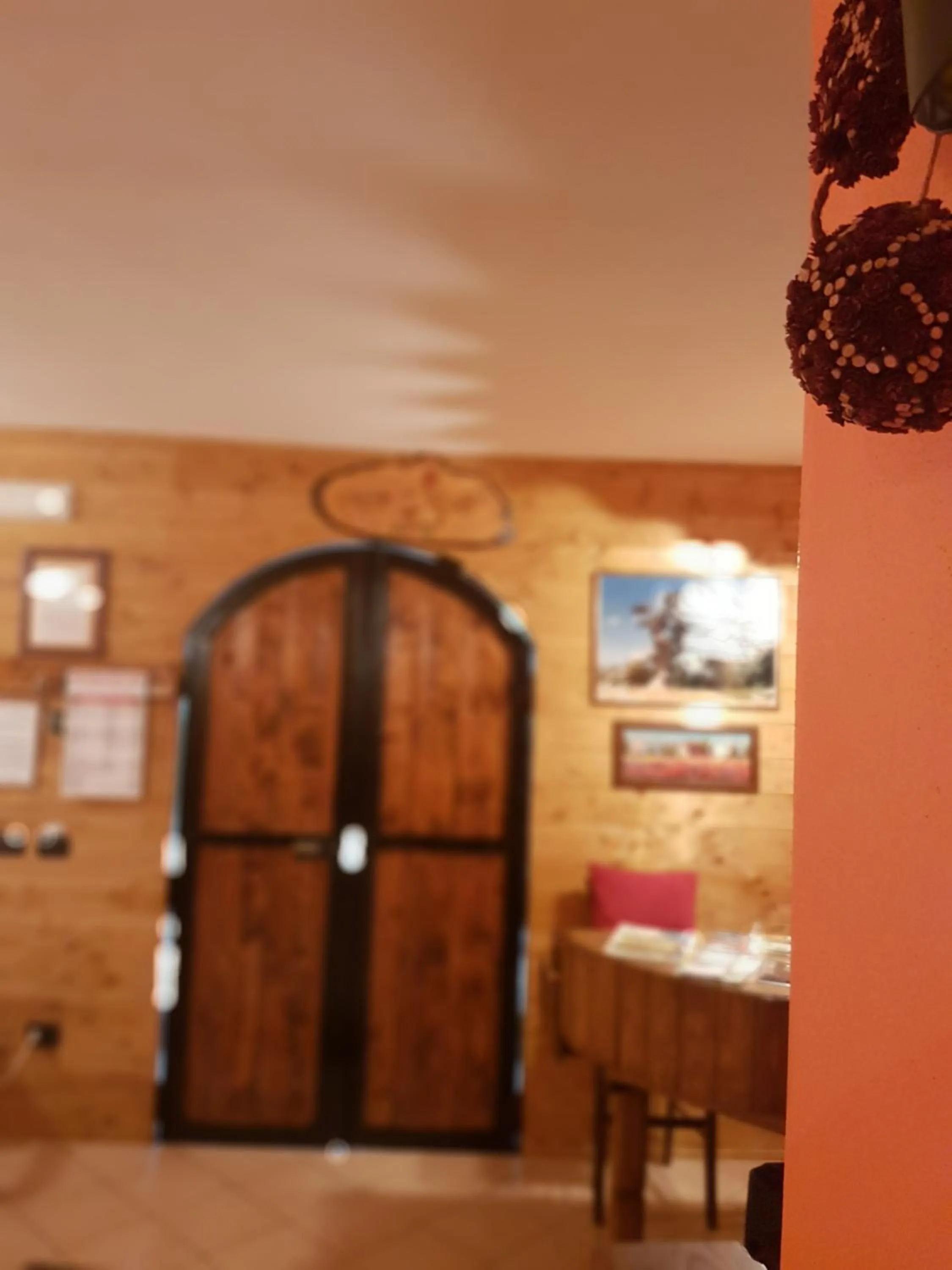 Communal lounge/ TV room in Le Chalet del Pollino