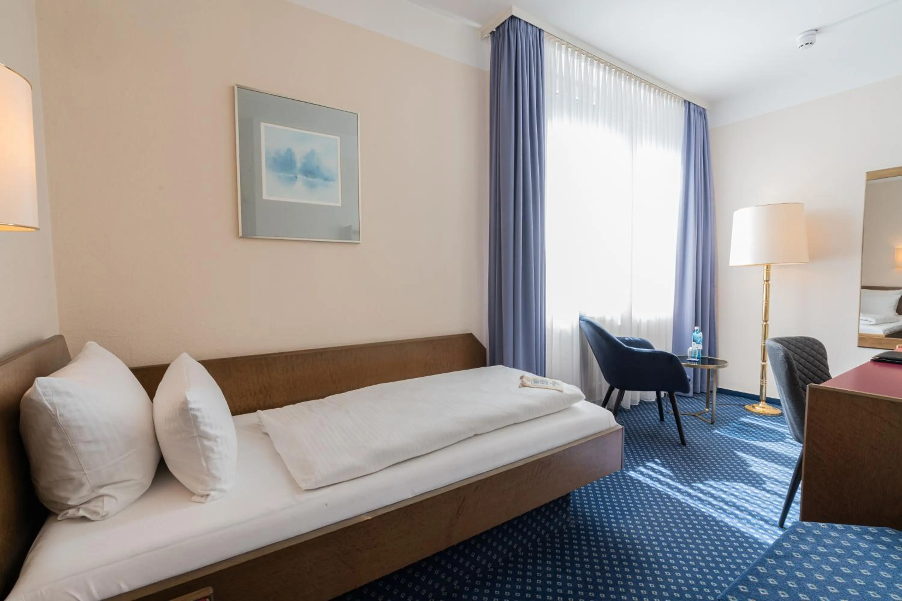 Bed in Parkhotel Bad Homburg