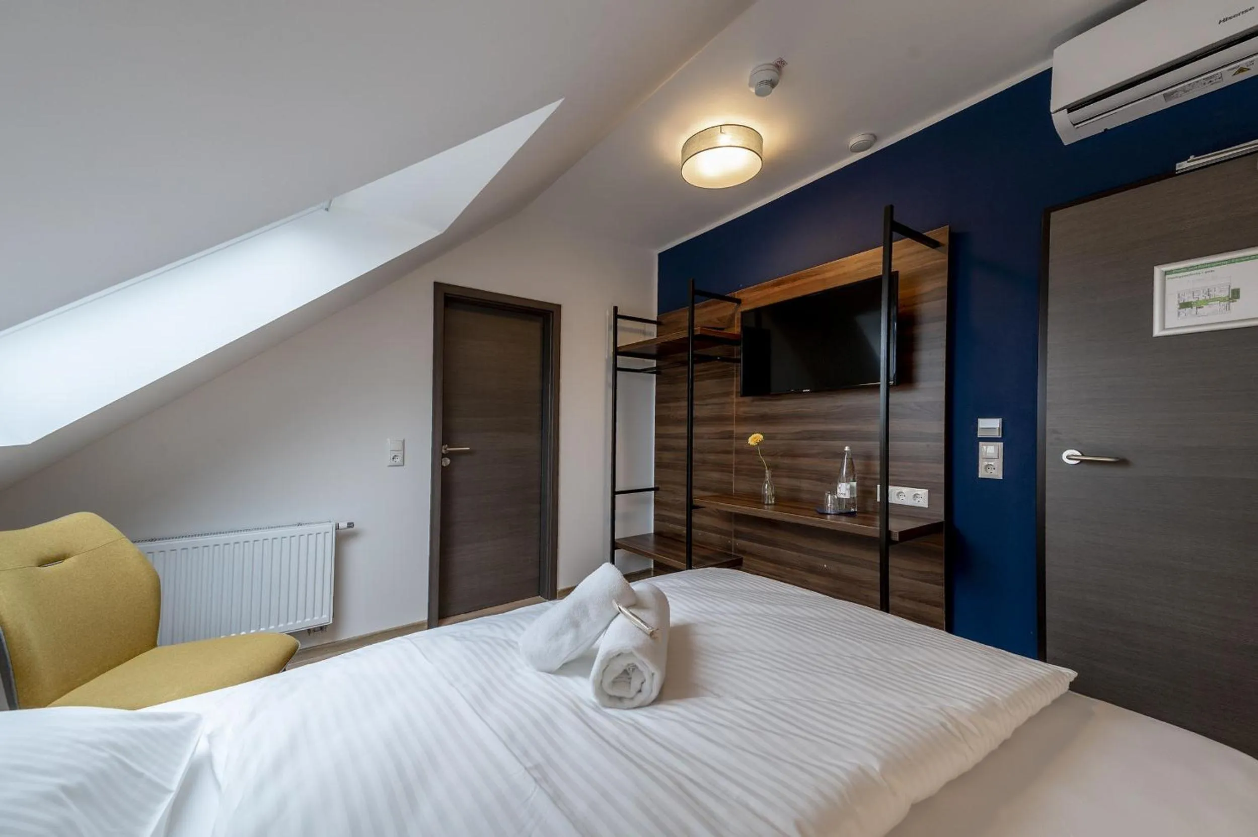 Bed in Hotel Zu Freunden