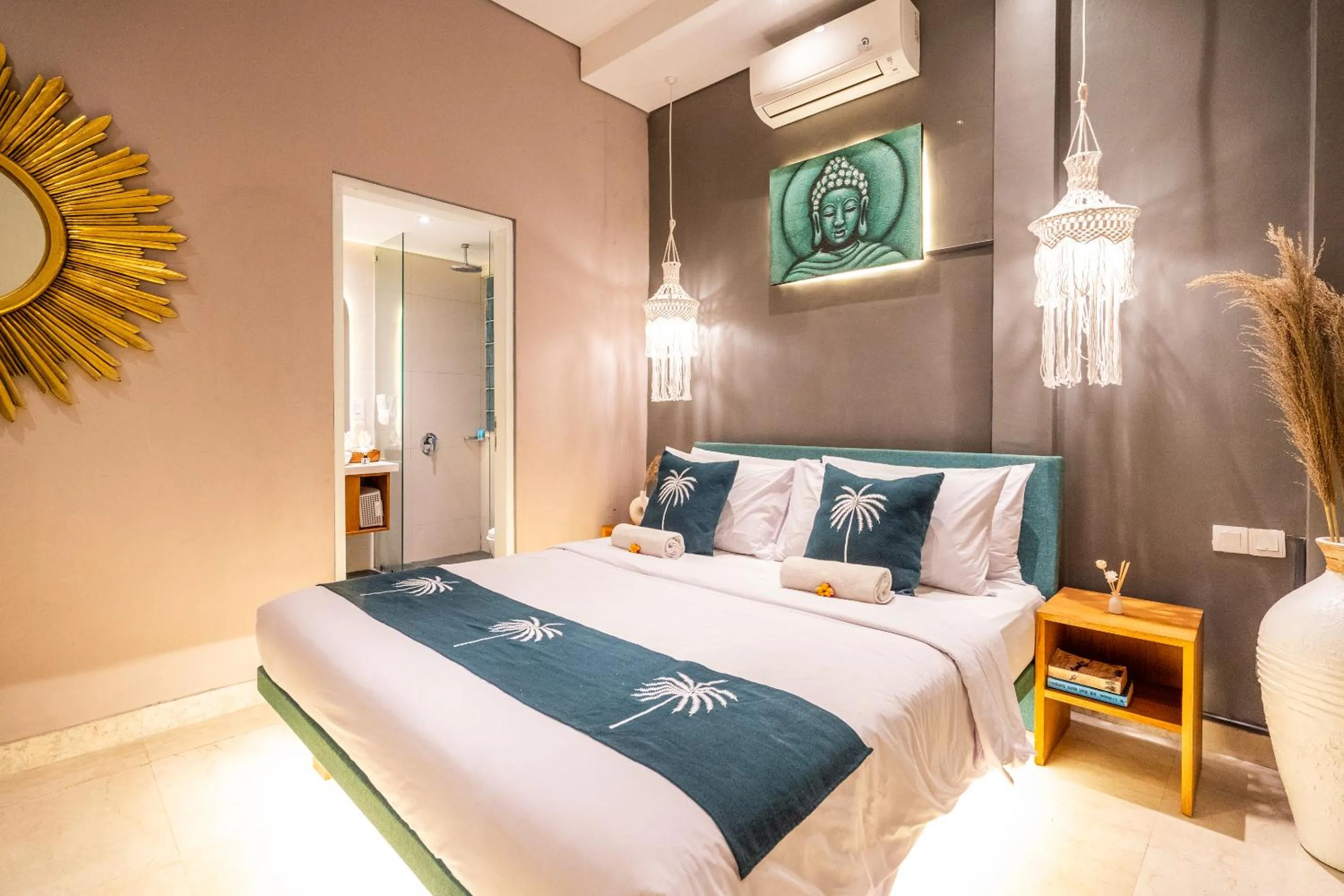 Bed in AQ-VA Hotel & Villas Seminyak