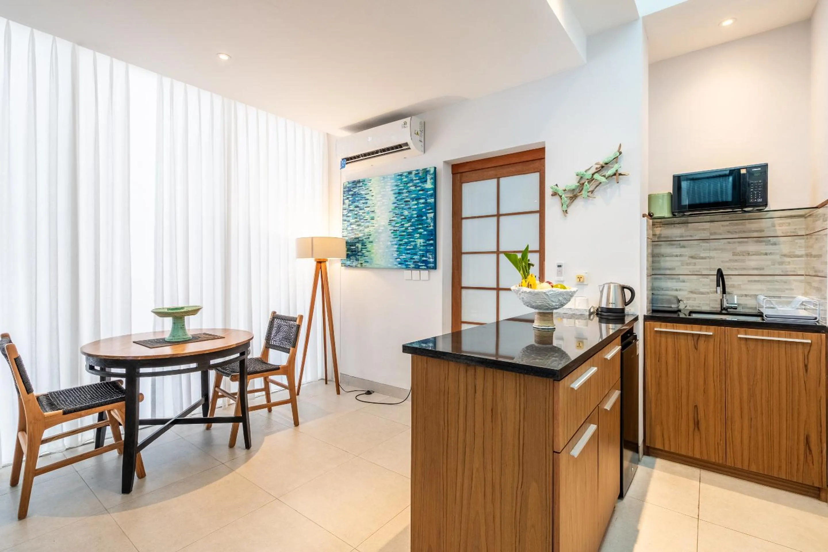 Kitchen or kitchenette in AQ-VA Hotel & Villas Seminyak
