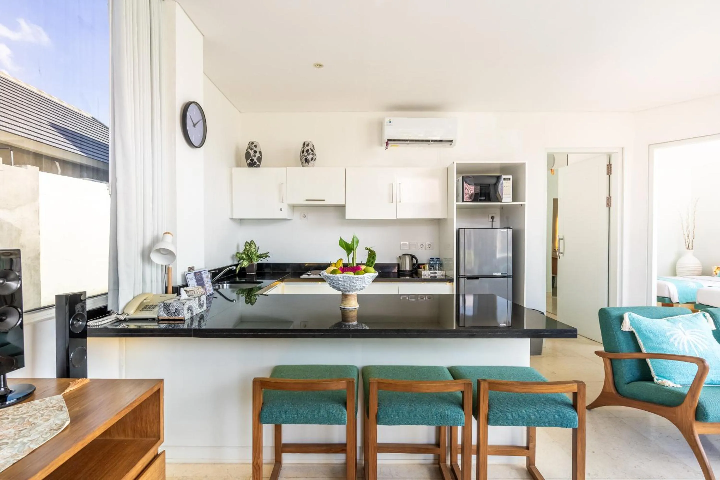 Kitchen or kitchenette in AQ-VA Hotel & Villas Seminyak