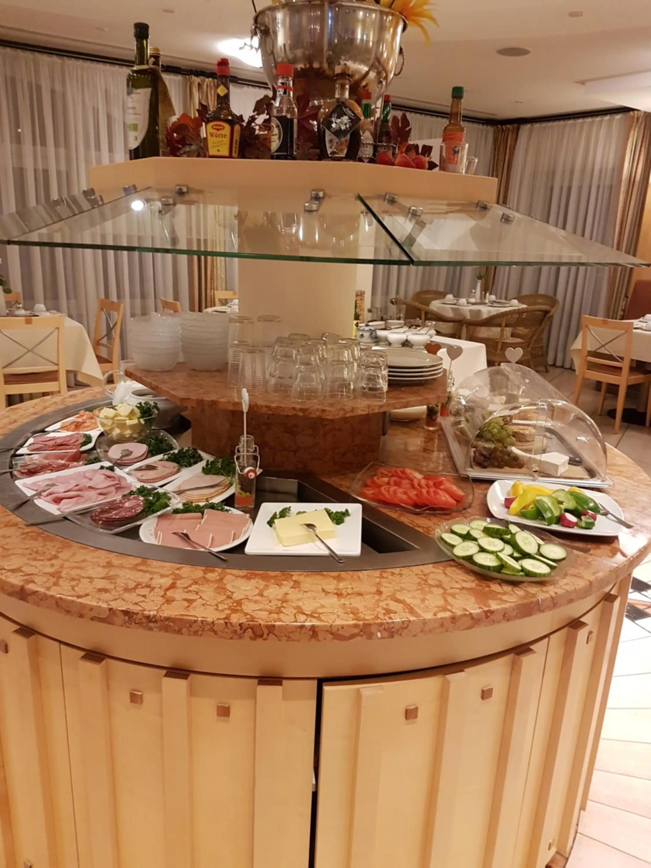 Buffet breakfast in Hotel Barbarossa