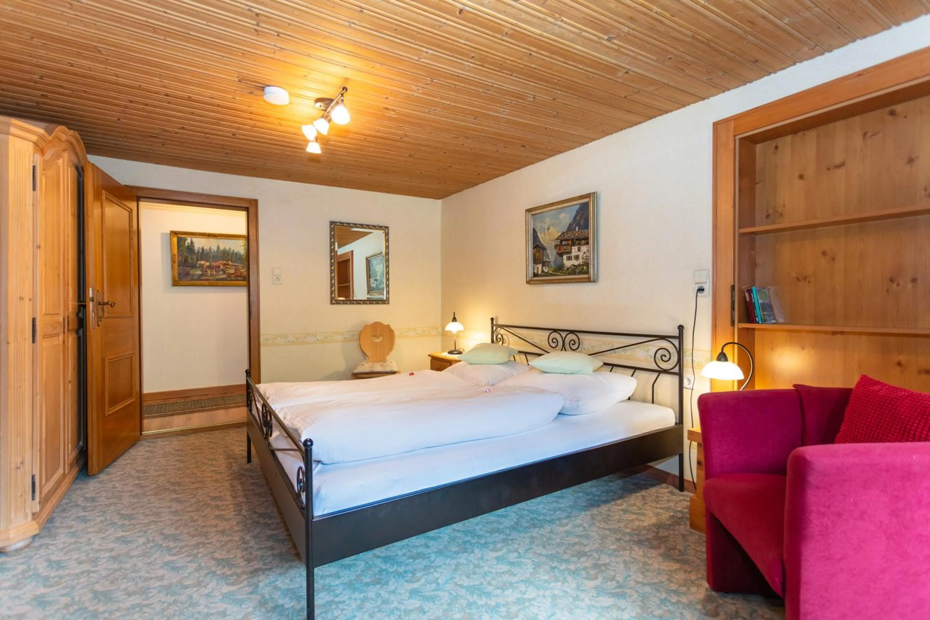 Bedroom, Bed in Pension Sonneck