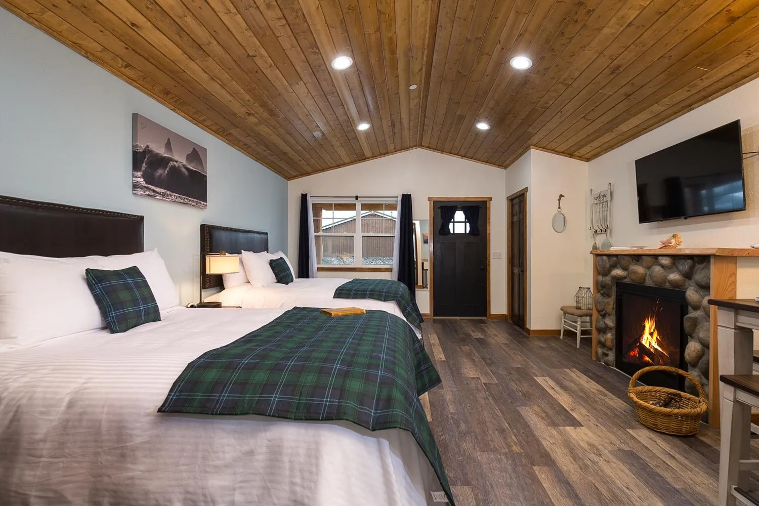 Bed in Woodland Inns