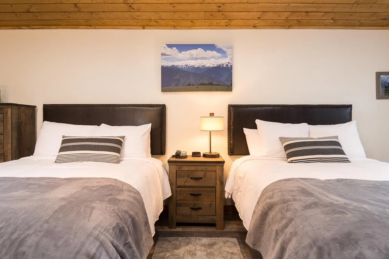 Bed in Woodland Inns