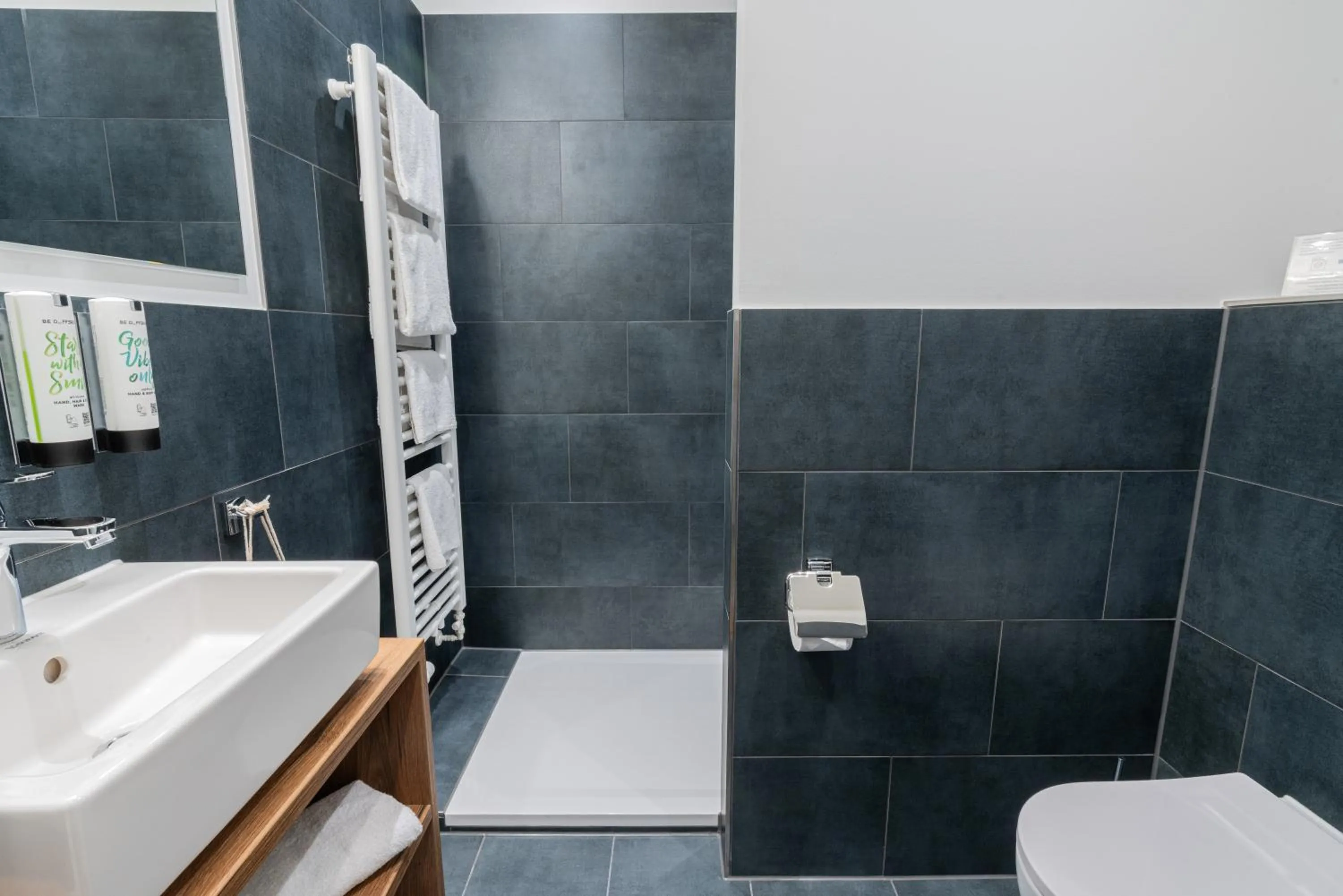 Shower in Hotel Arkadia