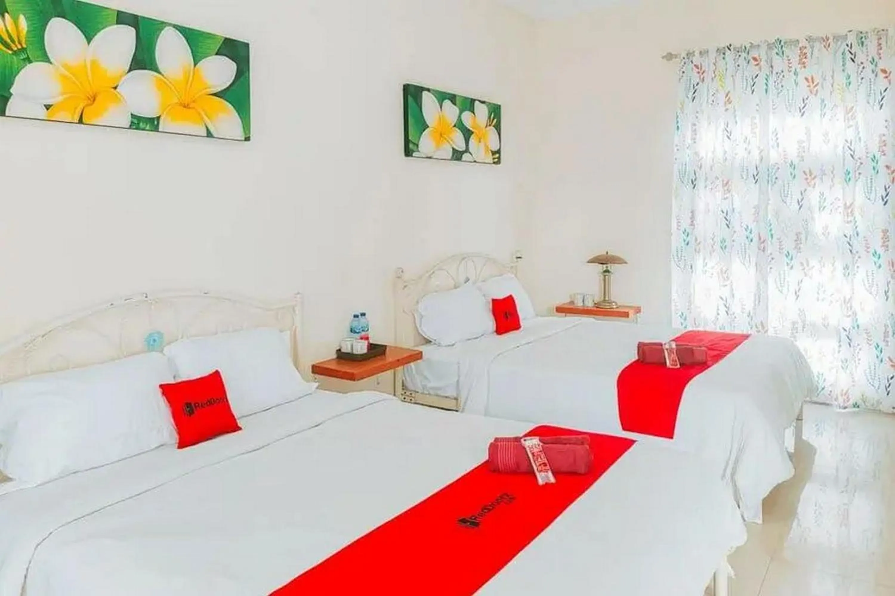 Bed in RedDoorz Syariah at Prapen Jaya Surabaya