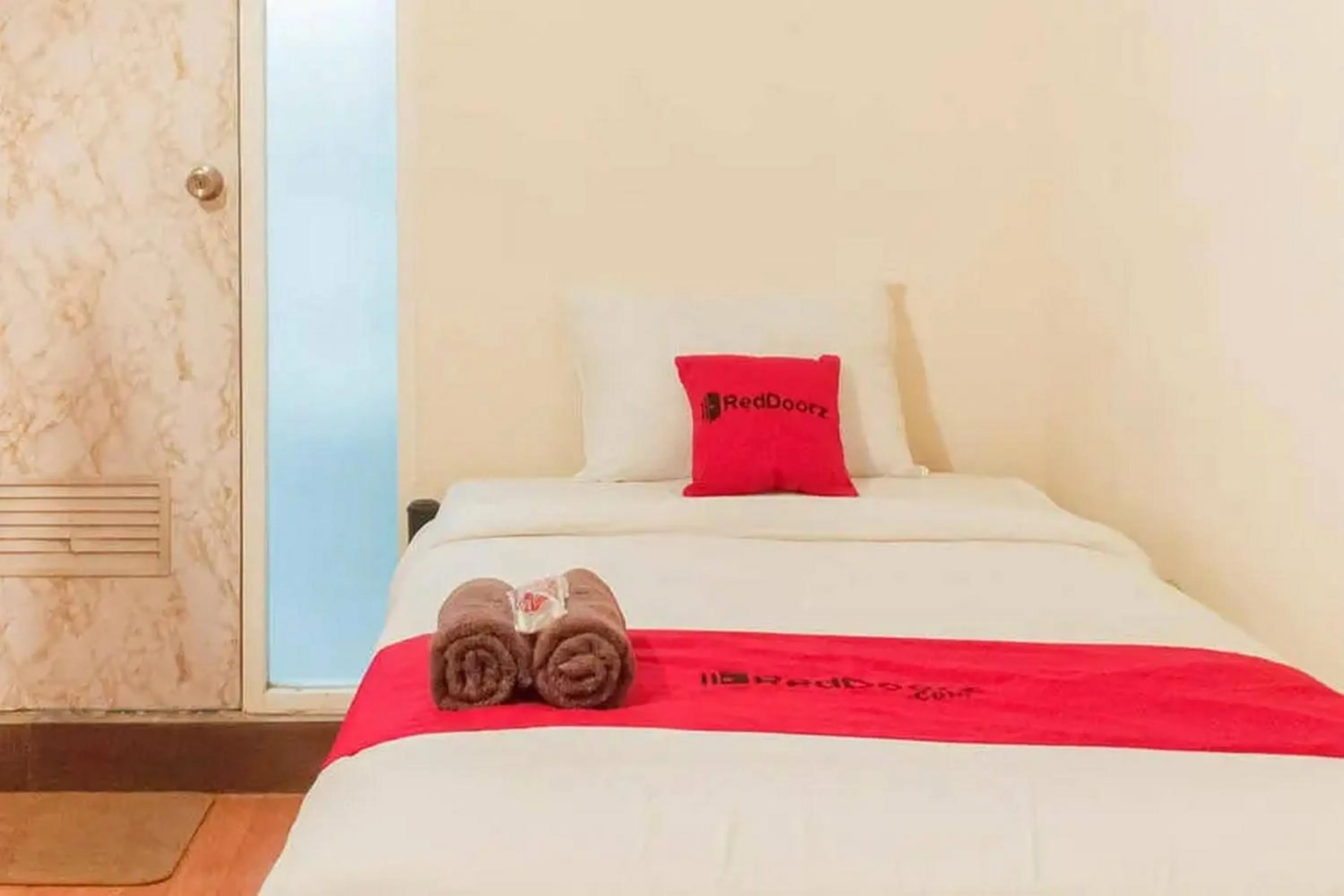 Bed in RedDoorz Syariah at Prapen Jaya Surabaya