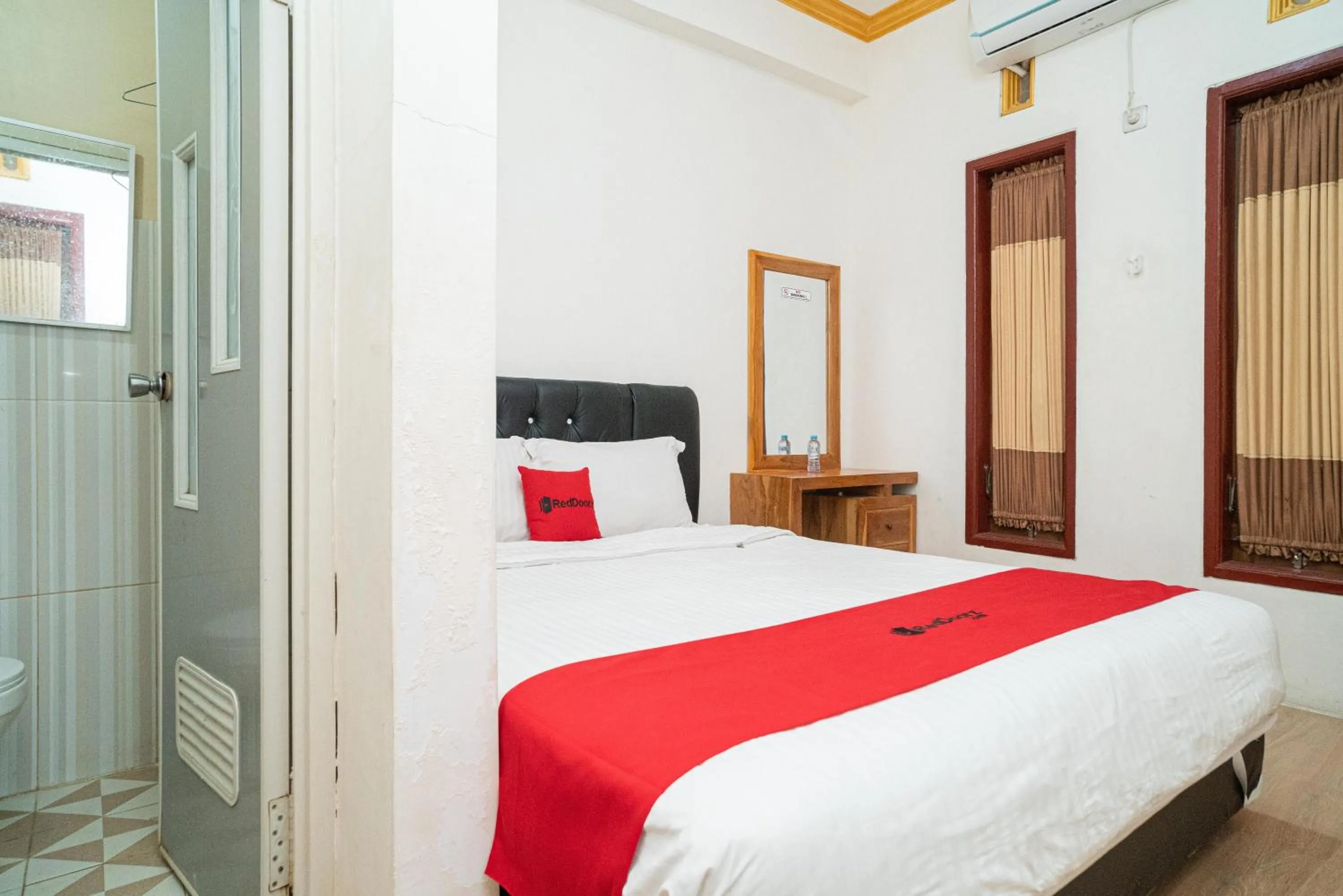 RedDoorz Syariah At Sulfat Malang